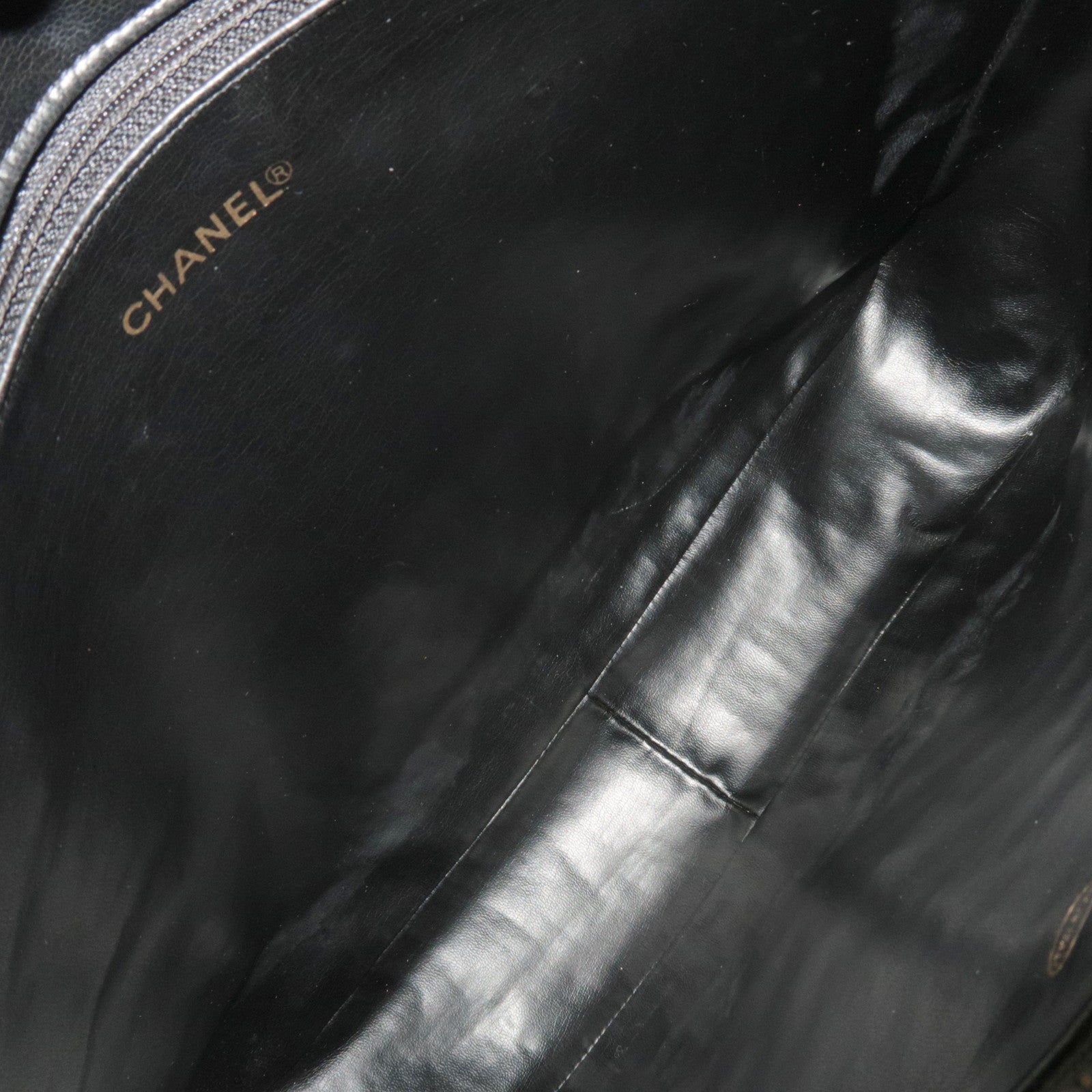 CHANEL V-Stitch Shoulder Bag Caviar Skin Black Gold HDW 1842787 *Dust bag