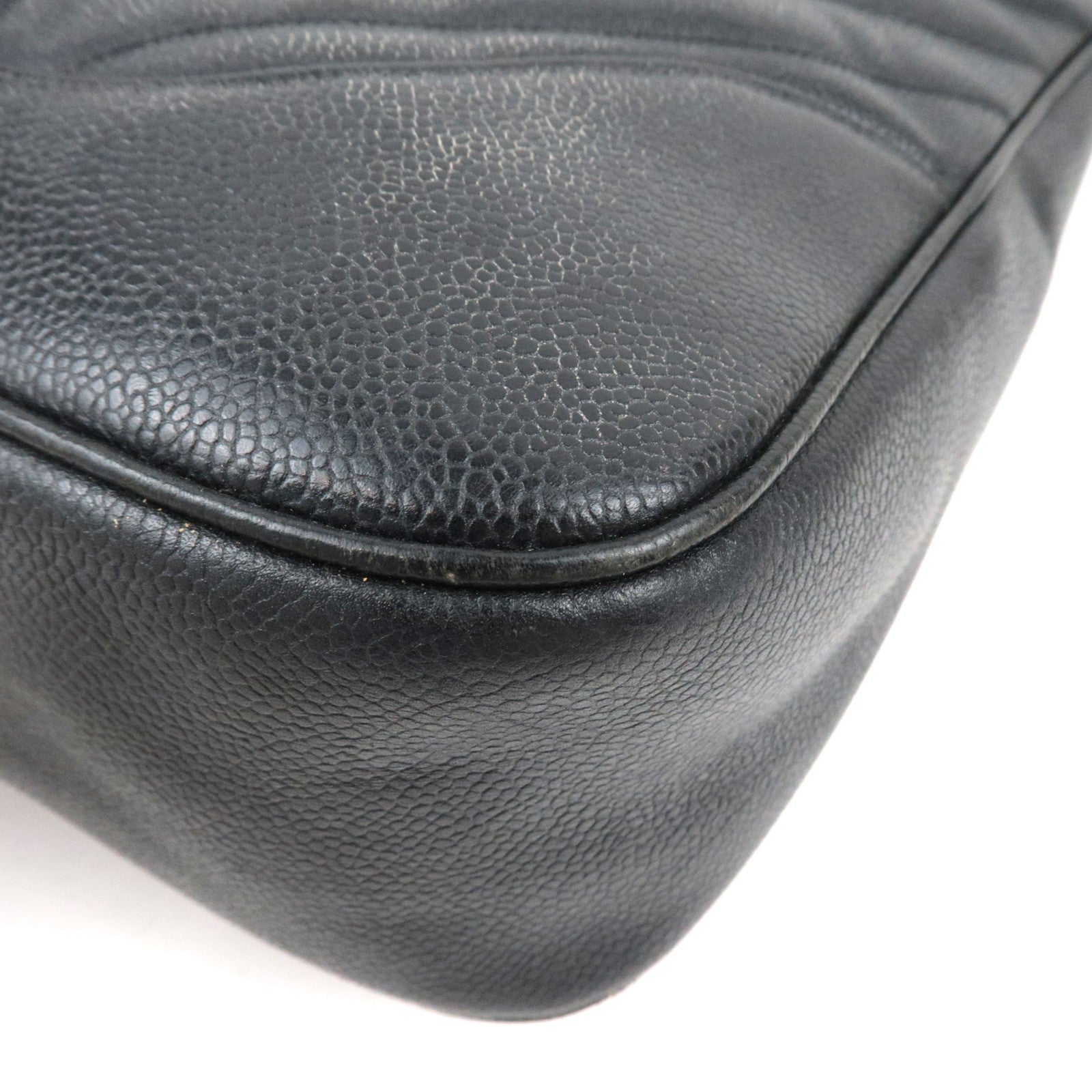 CHANEL V-Stitch Shoulder Bag Caviar Skin Black Gold HDW 1842787 *Dust bag