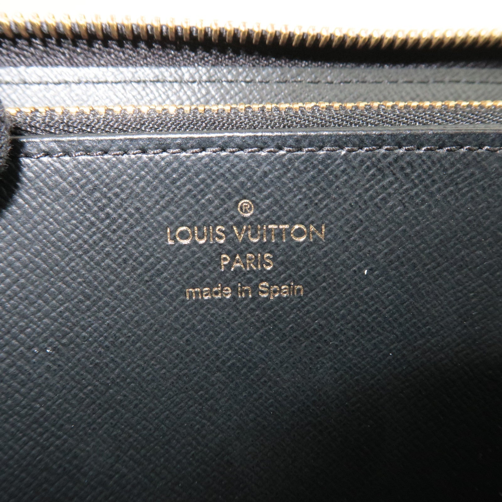 Louis Vuitton Epi Lovelock Zippy Long Wallet Noir M63991 GI4188
