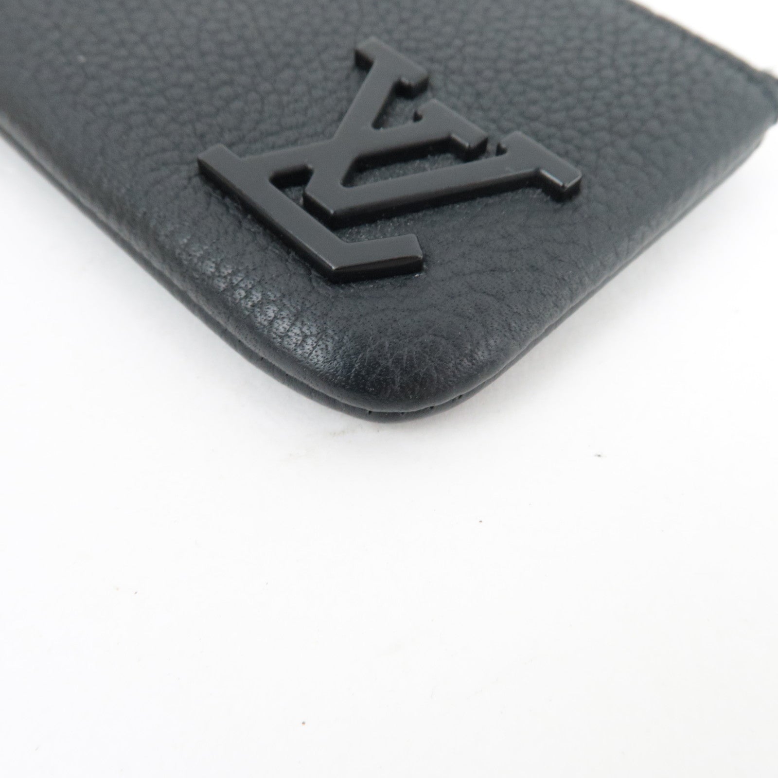 Louis Vuitton Aerogram Pochette Cles Coin Case Leather Noir M81031