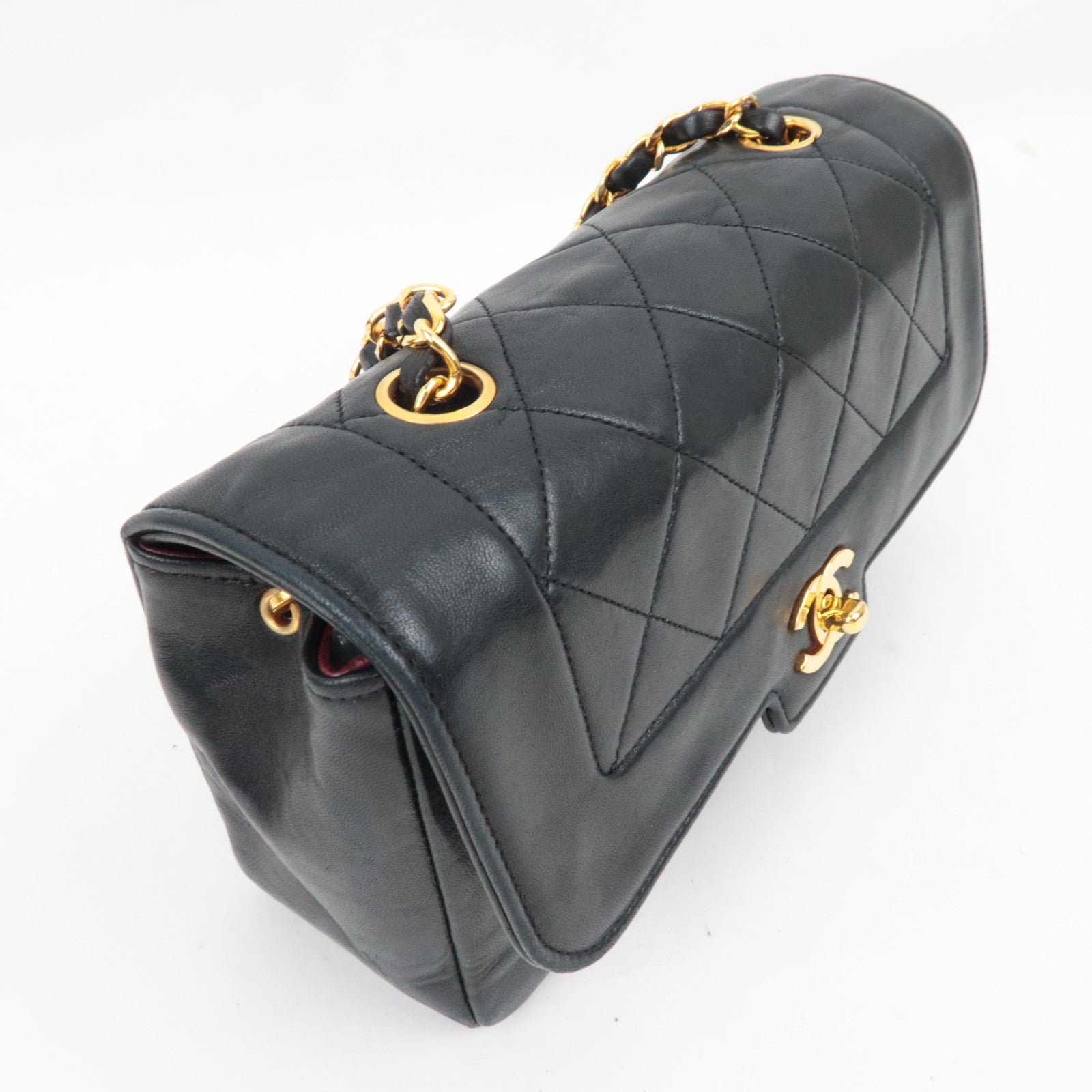 CHANEL Matelasse 22 Chain Shoulder Bag Lambskin Black Gold HDW 1709144 *Box, Dust bag, G card