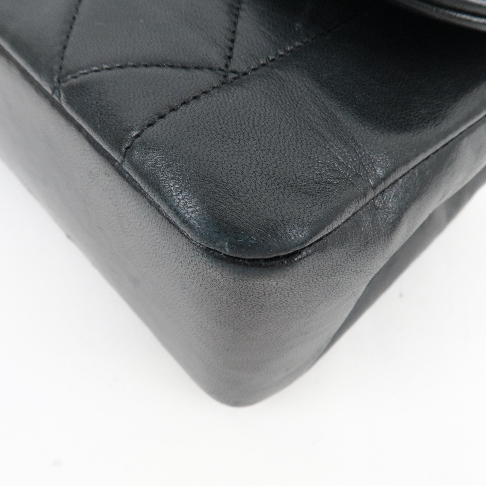 CHANEL Matelasse 22 Chain Shoulder Bag Lambskin Black Gold HDW 1709144 *Box, Dust bag, G card