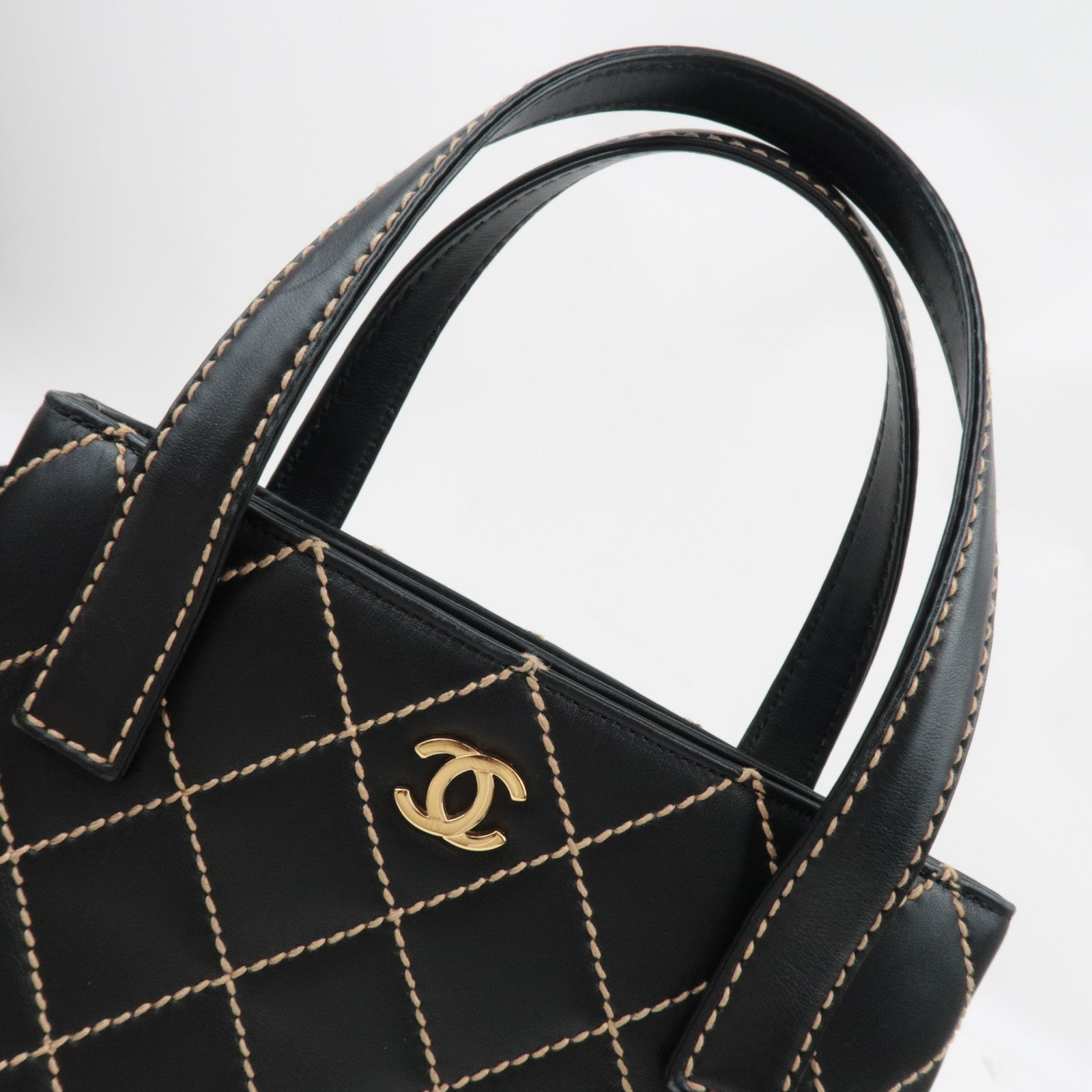 CHANEL Wild Stitch Tote Bag Leather Black Gold HDW A18126 7689339 *G card