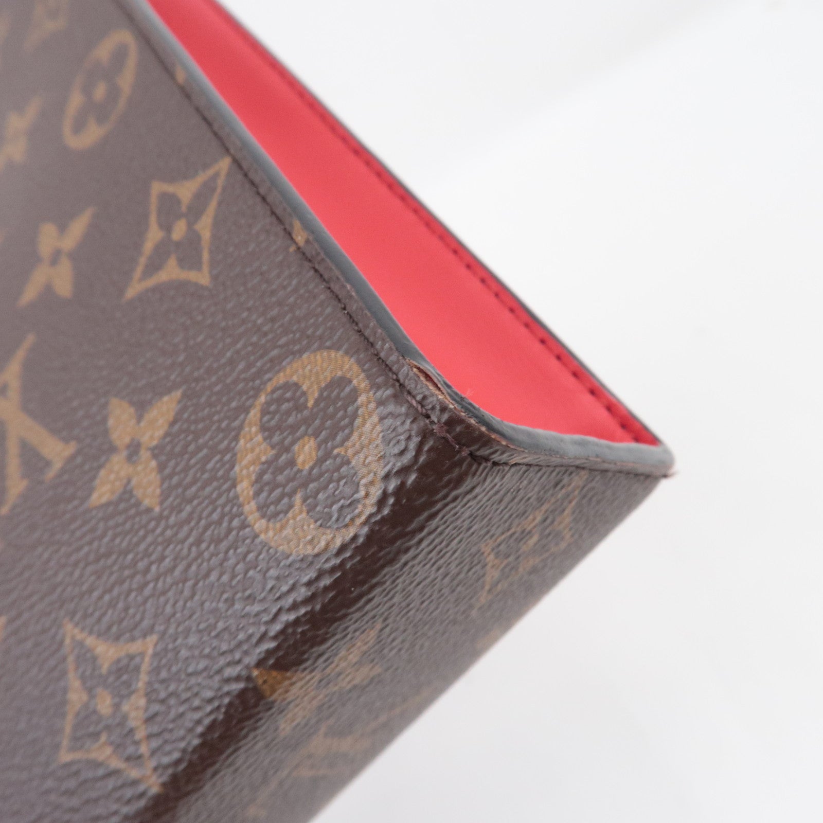 Louis Vuitton Monogram Pochette Voyage MM Clutch Bag Sari Red M12817 RFID