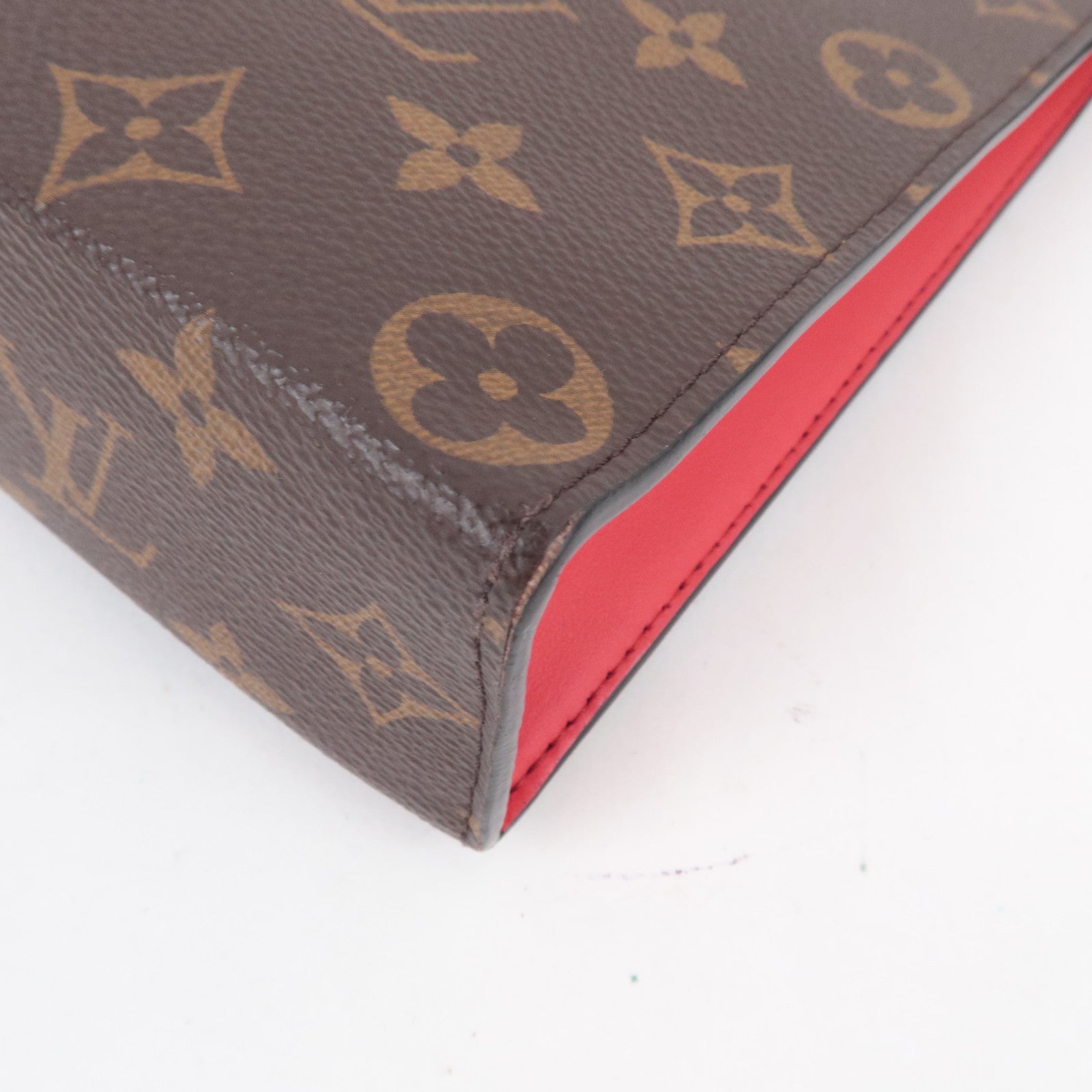 Louis Vuitton Monogram Pochette Voyage MM Clutch Bag Sari Red M12817 RFID