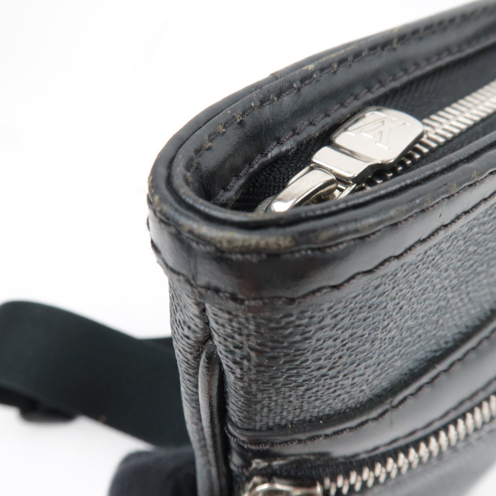 Louis Vuitton Damier Graphite Thomas Shoulder Bag N58028 VI4059