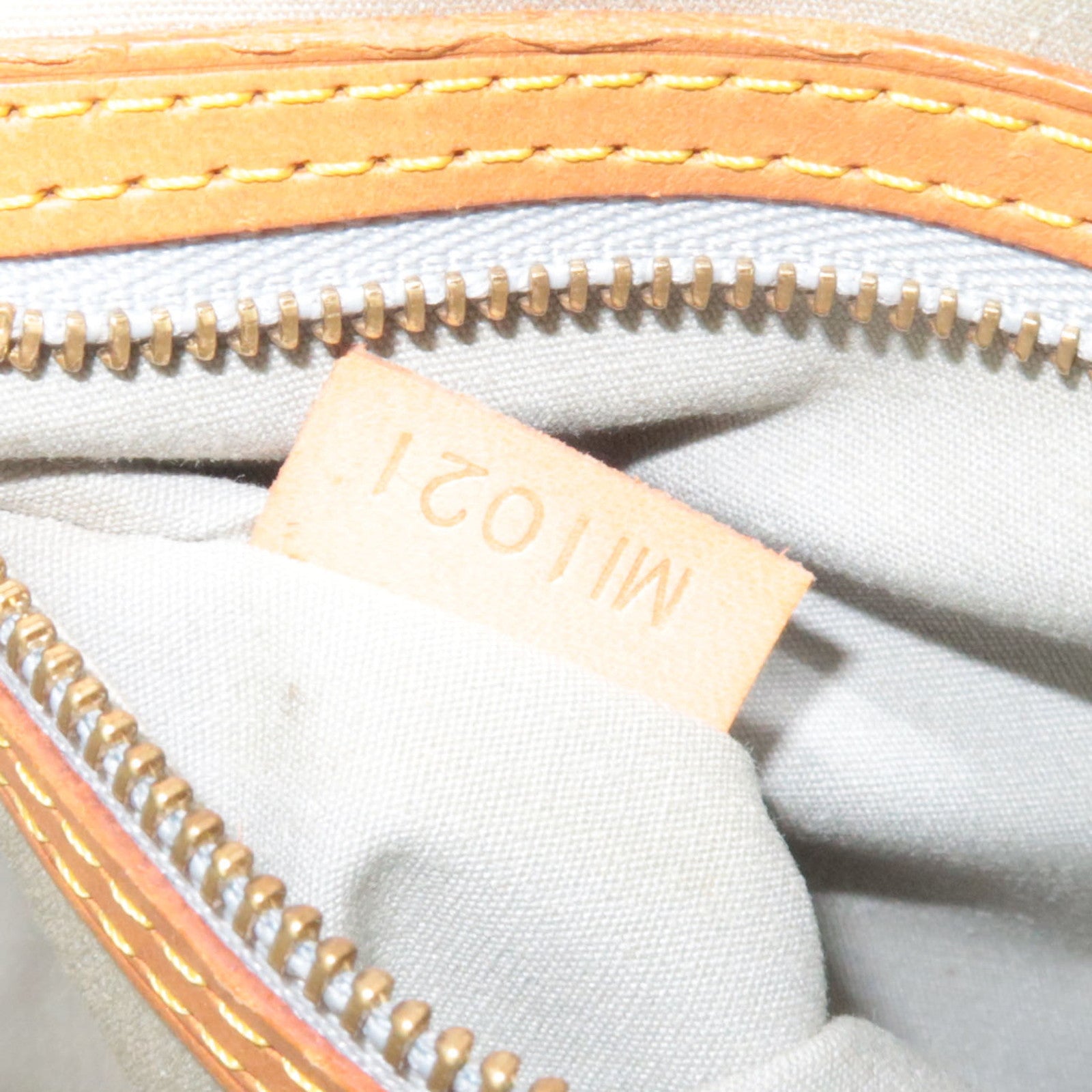 Louis Vuitton Monogram Vernis Reade PM Gris M91145 MI1021