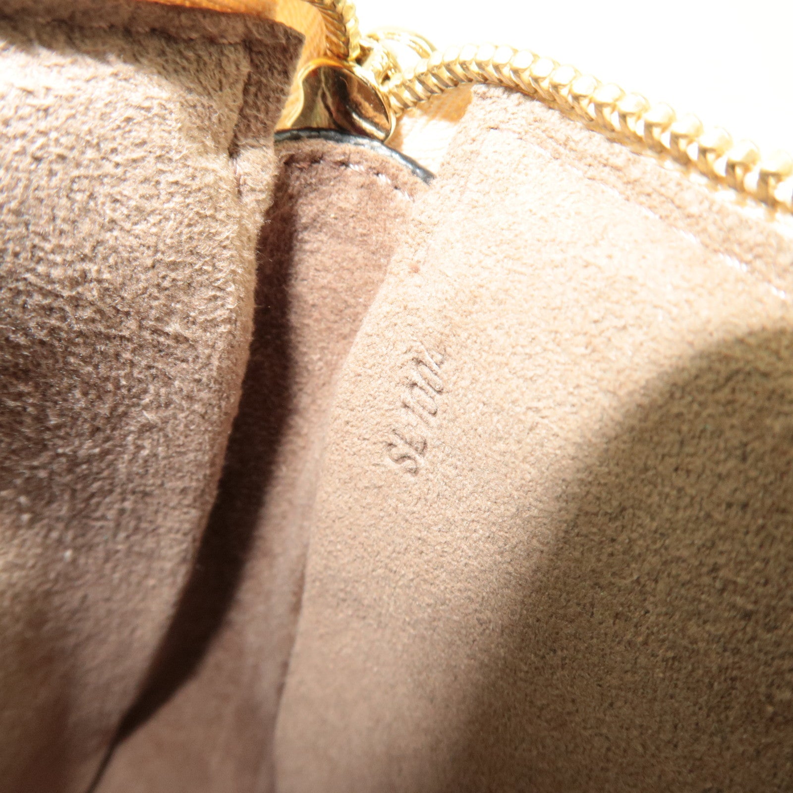 Louis Vuitton Monogram Multicolo Pochette Accessoires Handbag Noir M92648 SL1004