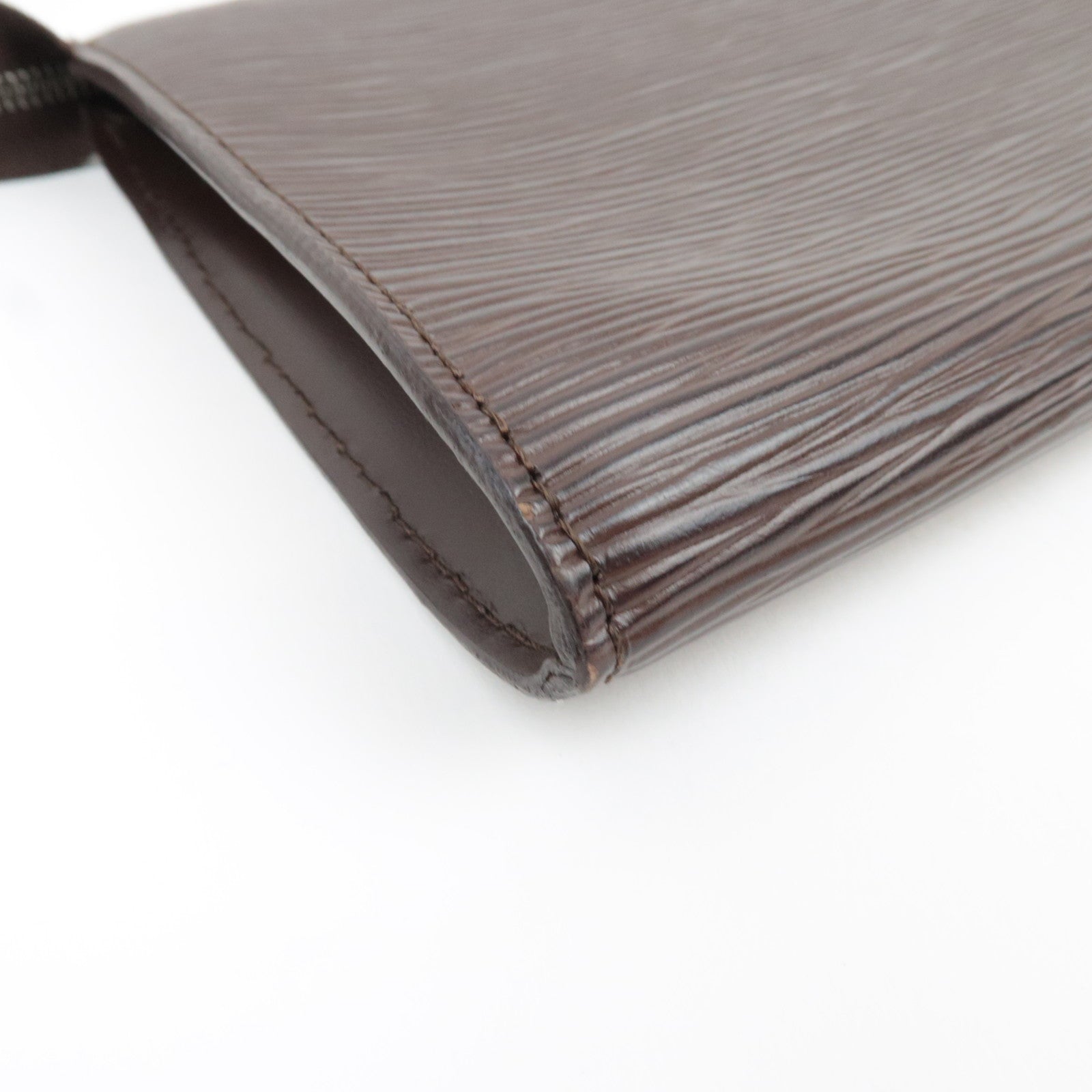 Louis Vuitton Epi Pochette Accessoires Handbag Mocha M5294D AR1011