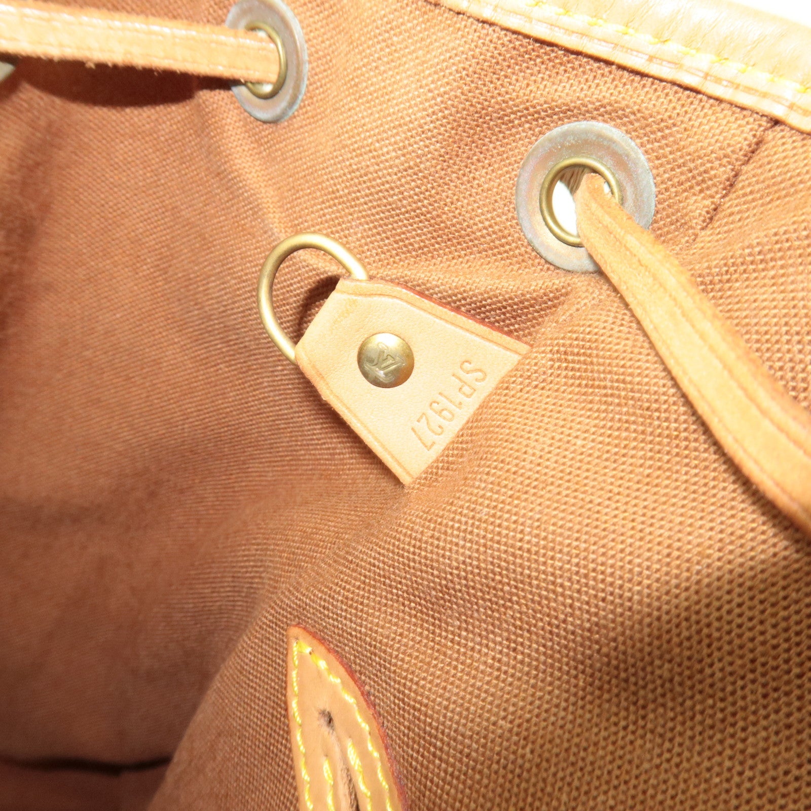 Louis Vuitton Monogram Montsouris MM Backpack M51136 SP1927