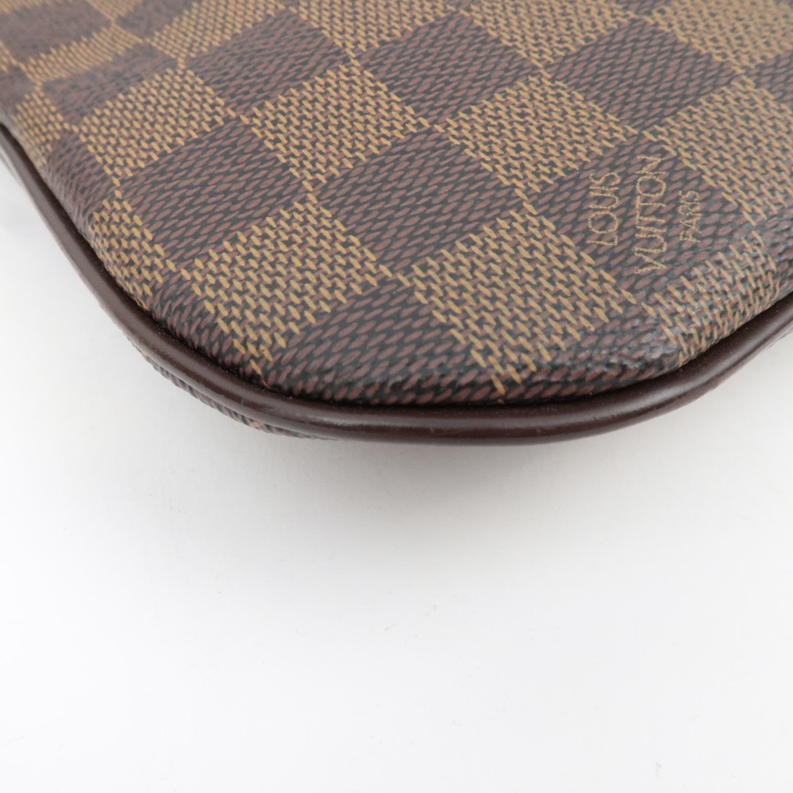 Louis Vuitton Damier Pochette Bosphore Shoulder Bag N51111 MI2058