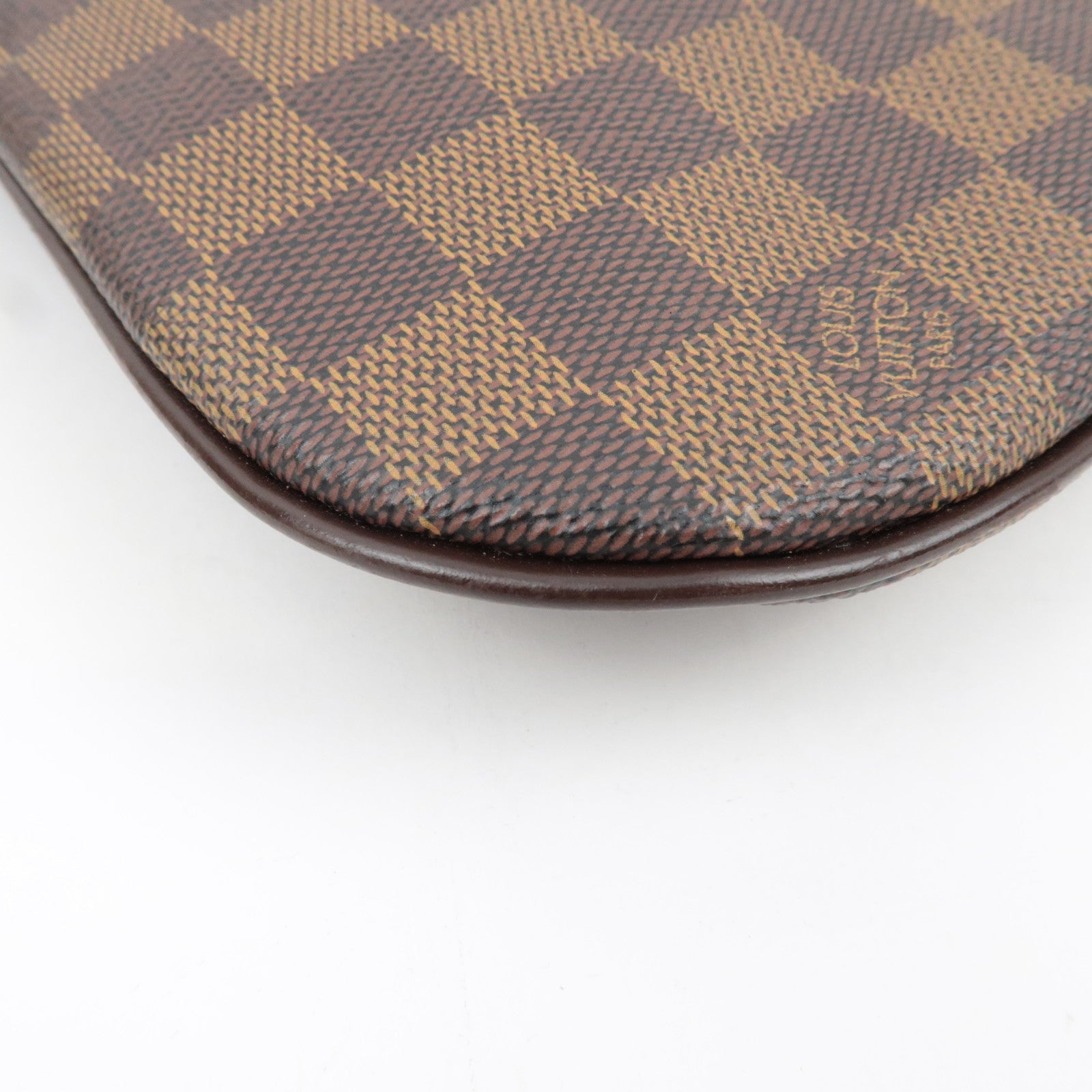 Louis Vuitton Damier Pochette Bosphore Shoulder Bag N51111 MI2058