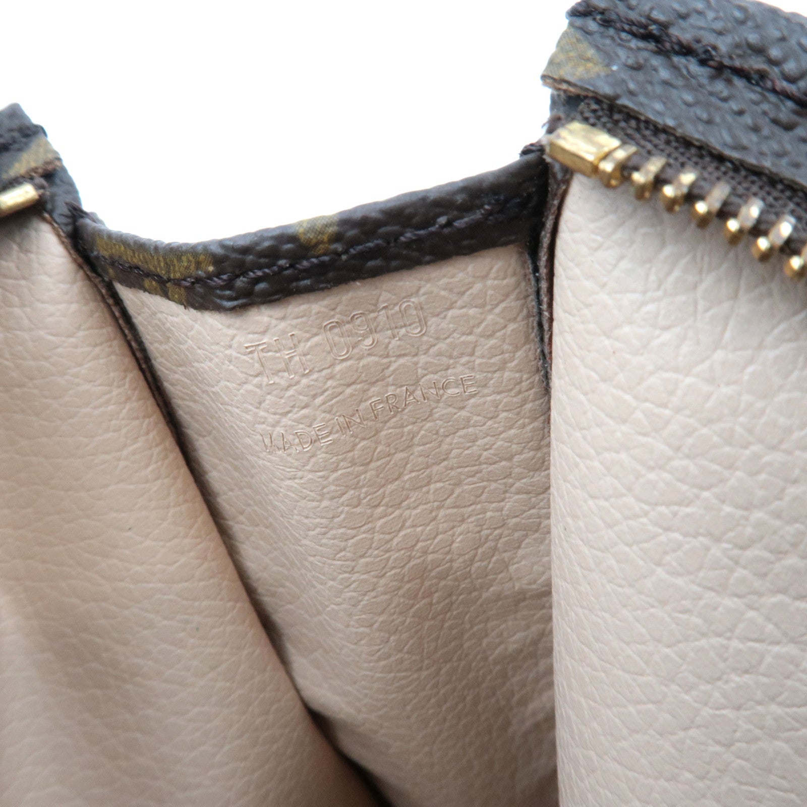 Louis Vuitton Monogram Poche Toilette 19 Toiletry Bag Cosmetic Pouch M47544 TH0910