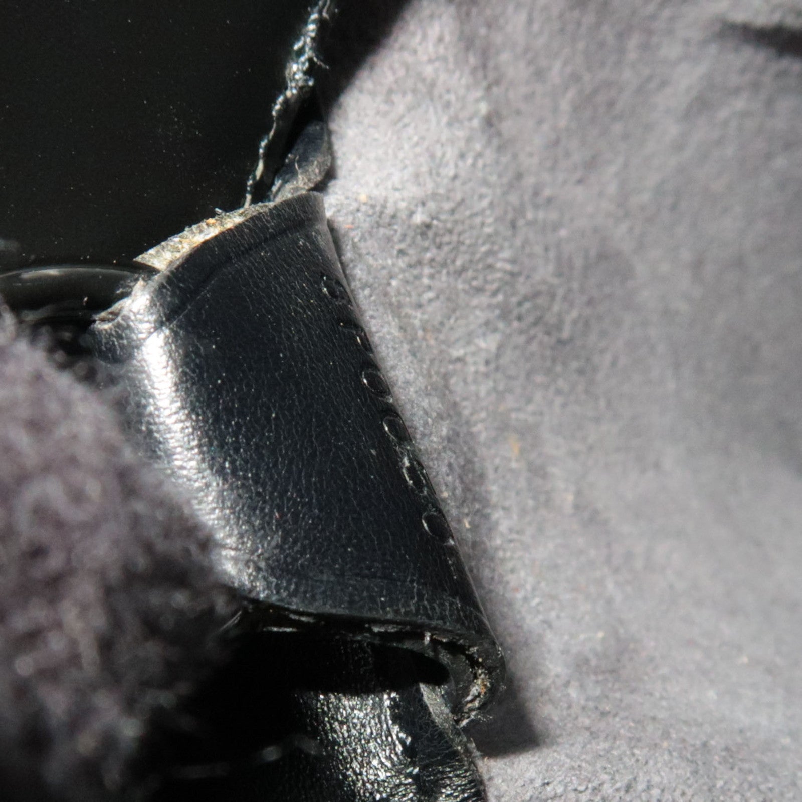 Louis Vuitton Epi Verso Shoulder Bag Noir M52812 SP0050