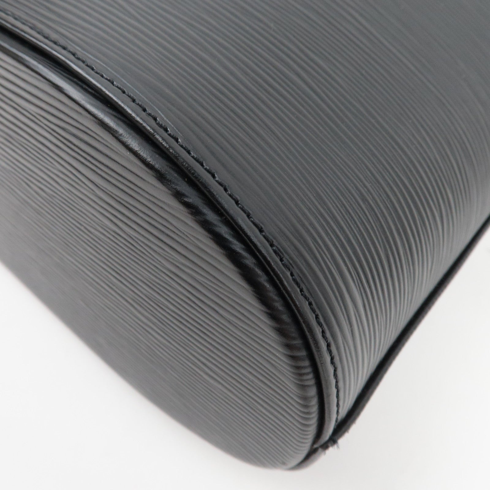 Louis Vuitton Epi Verso Shoulder Bag Noir M52812 SP0050