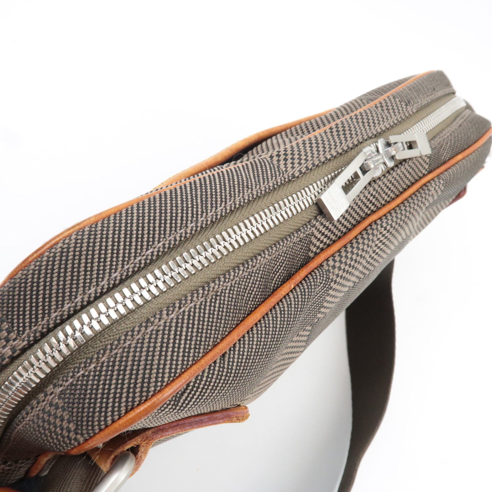 Louis Vuitton Damier Geant Acrobat Body Bag Terre M93619 AR2089