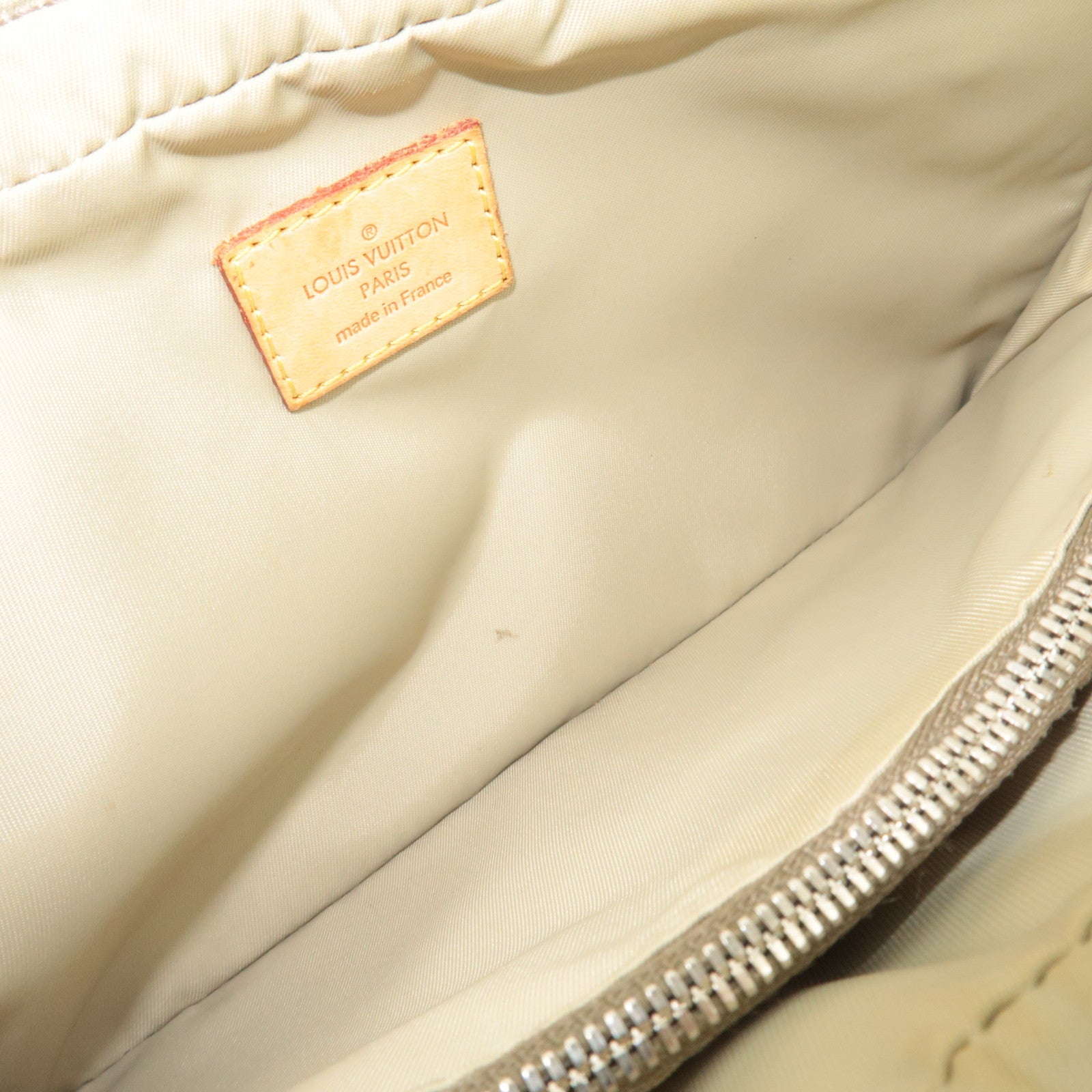 Louis Vuitton Damier Geant Acrobat Body Bag Terre M93619 AR2089