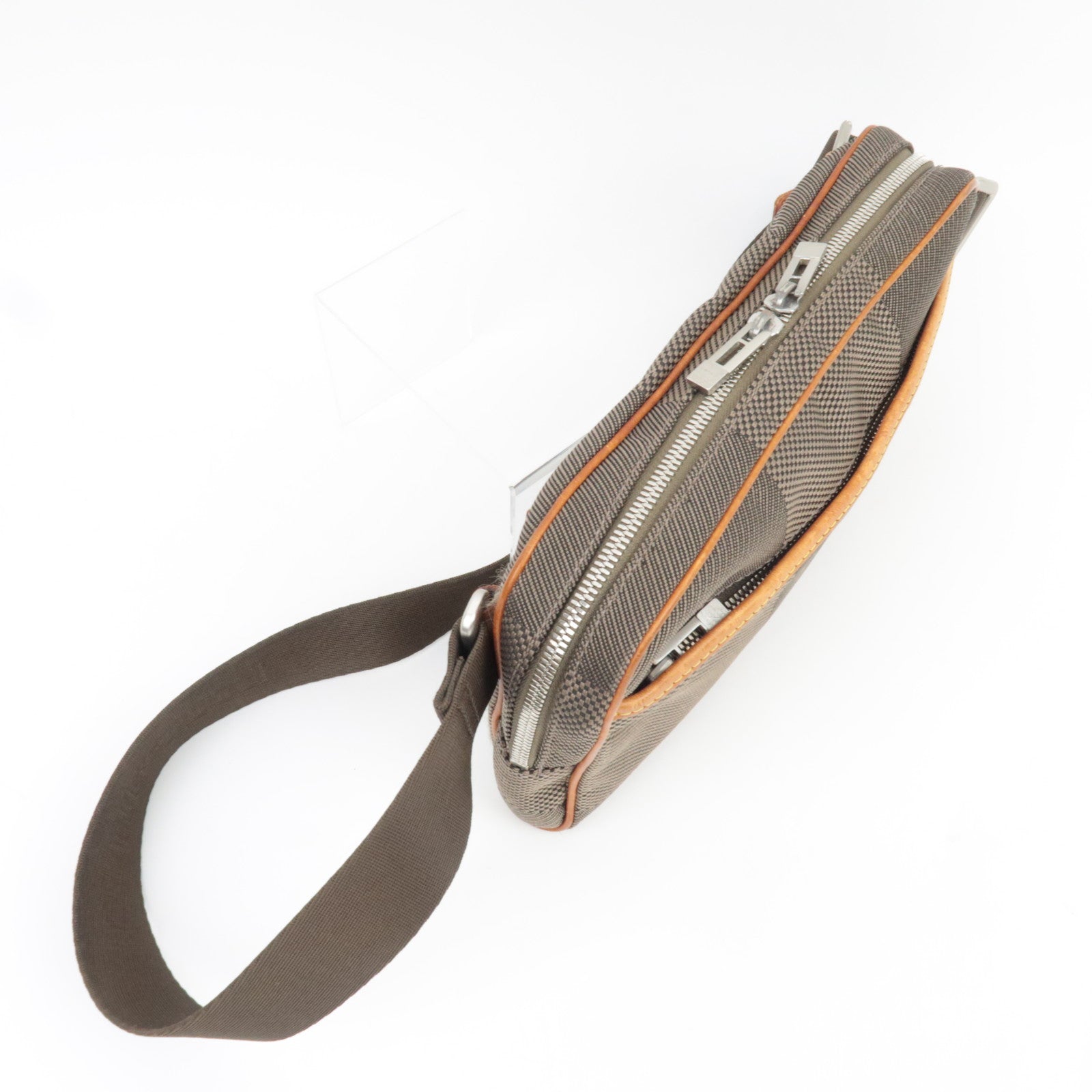 Louis Vuitton Damier Geant Acrobat Body Bag Terre M93619 AR2089