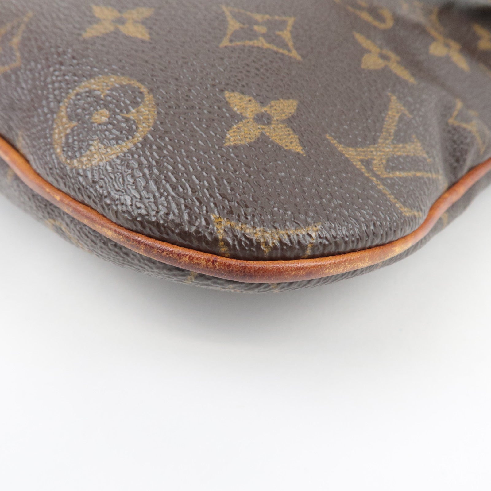 Louis Vuitton Monogram Pochette Bosphore Shoulder Bag M40044 MI0026
