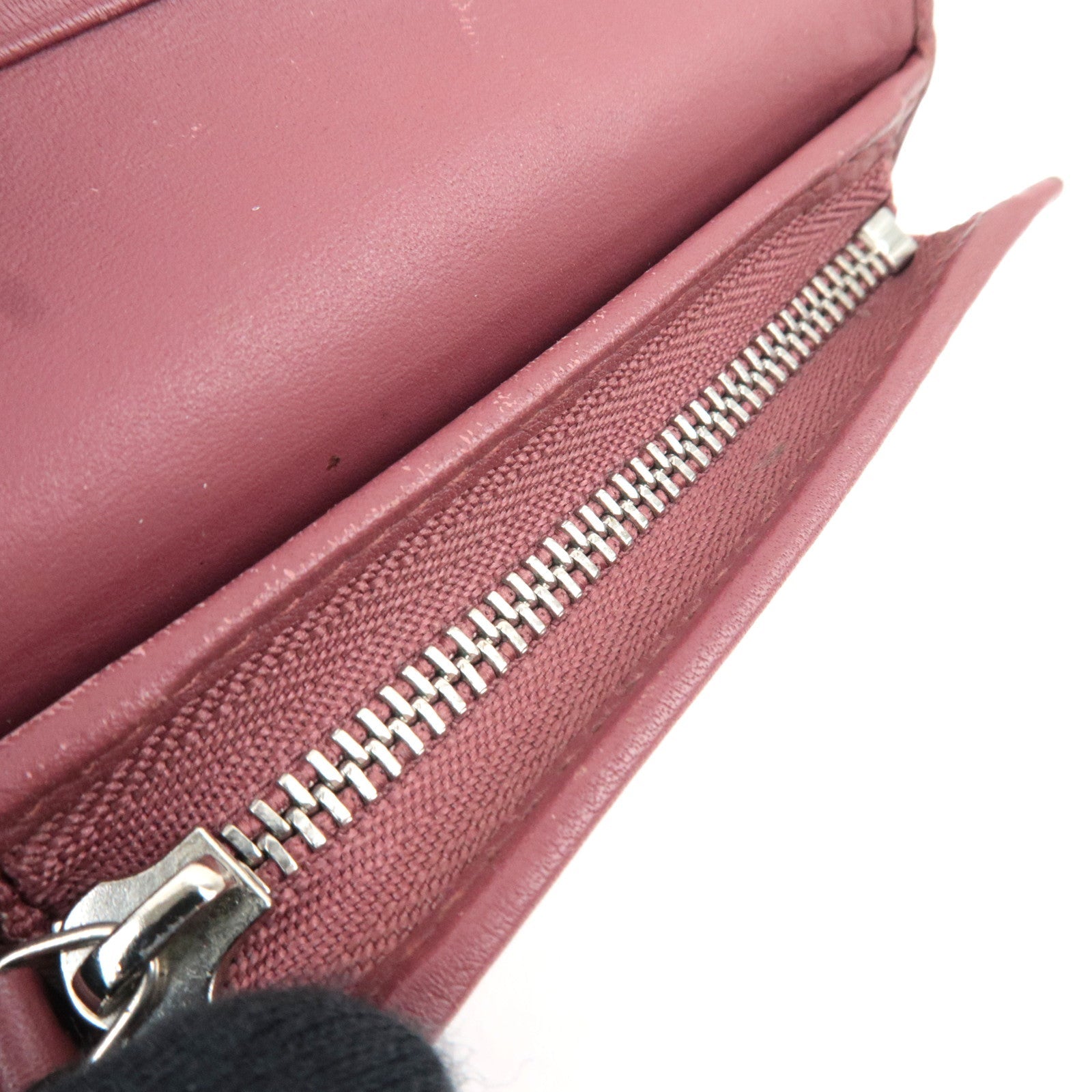 GUCCI GG Blooms Bifold Wallet GG Supreme Beige 453176