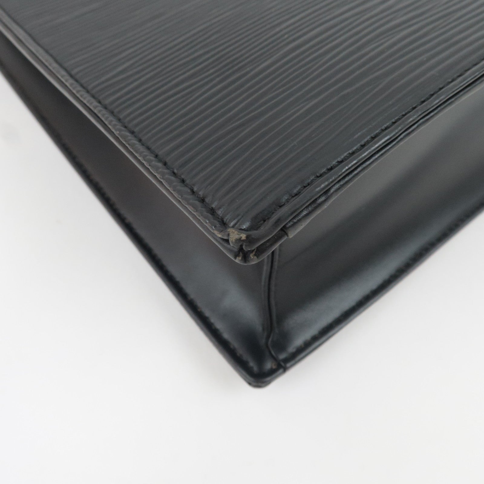 Louis Vuitton Epi Ombre Handbag Noir M52102 MI0929