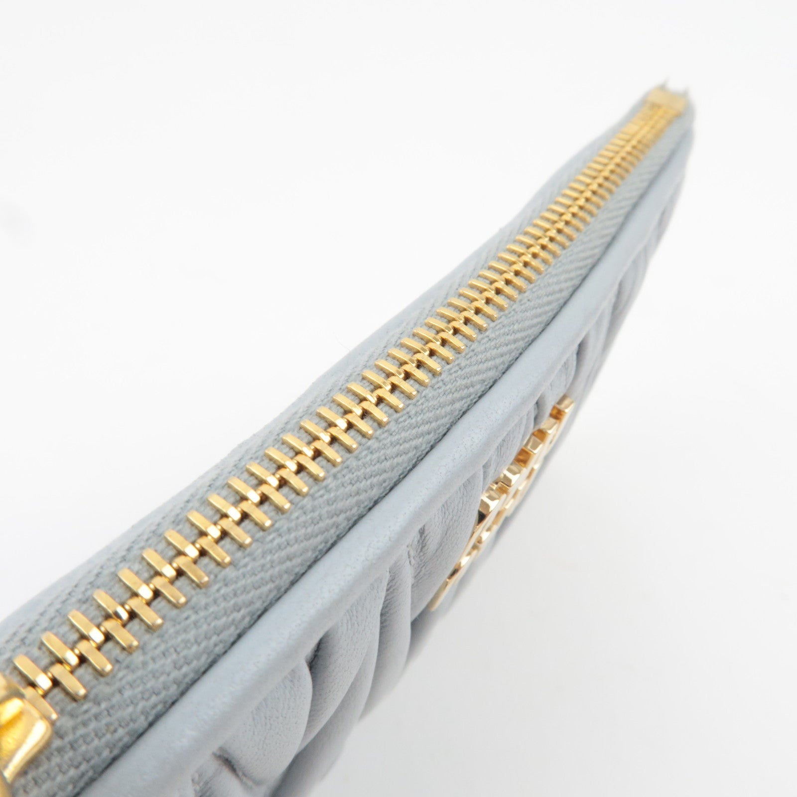 MIU MIU Matelasse Fragment Case Card Case Leather Light Gray