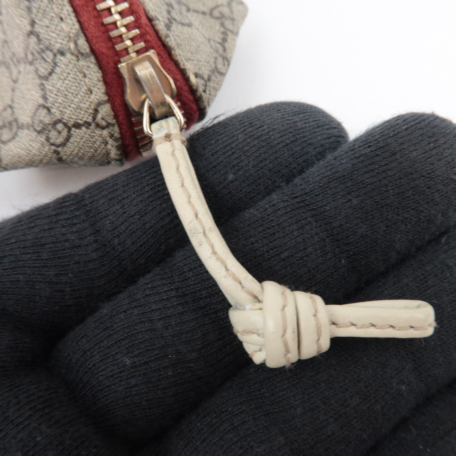 GUCCI Micro GG Plus Pig Shape Mini Coin Case Beige Pink 256864