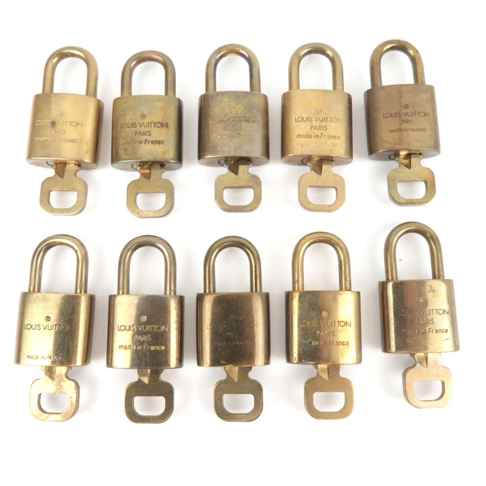 Louis Vuitton Set of 10 Key Locks Cadena Set Metal Gold Color