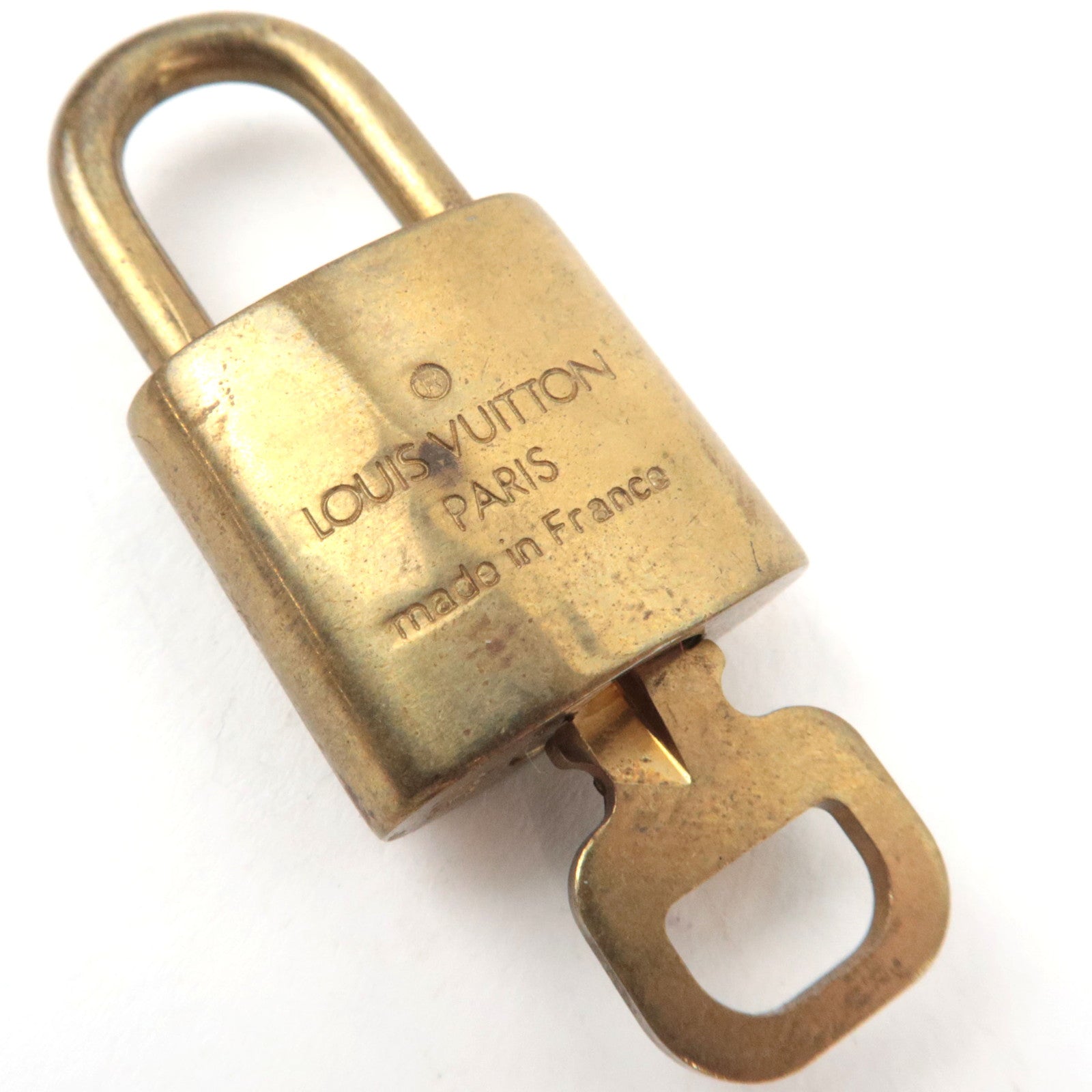 Louis Vuitton Set of 10 Key Locks Cadena Set Metal Gold Color