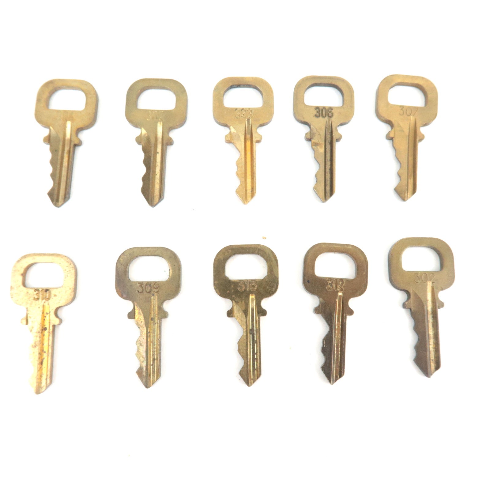 Louis Vuitton Set of 10 Key Locks Cadena Set Metal Gold Color