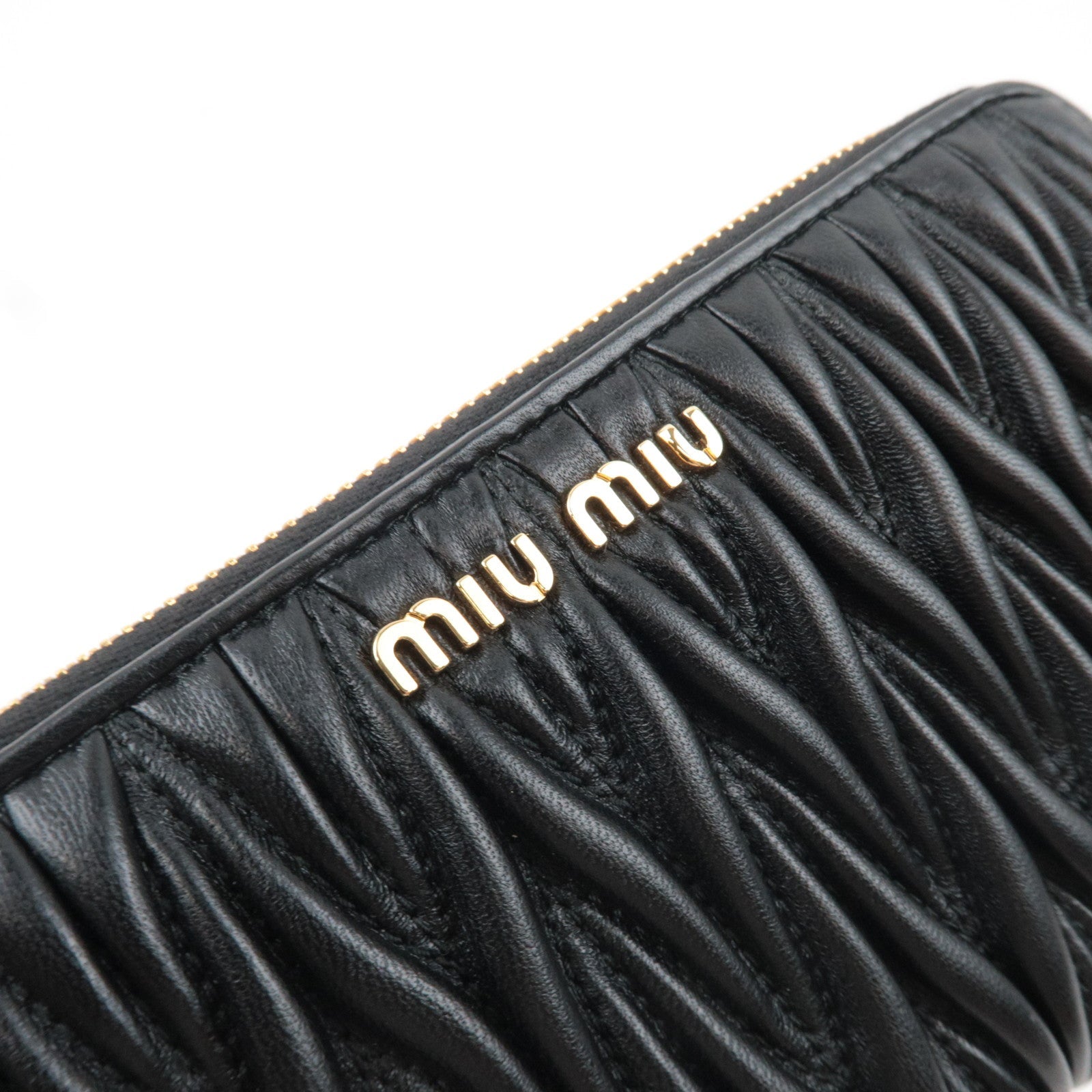 MIU MIU Matelasse Round Zipper Long Wallet Leather Black *Box