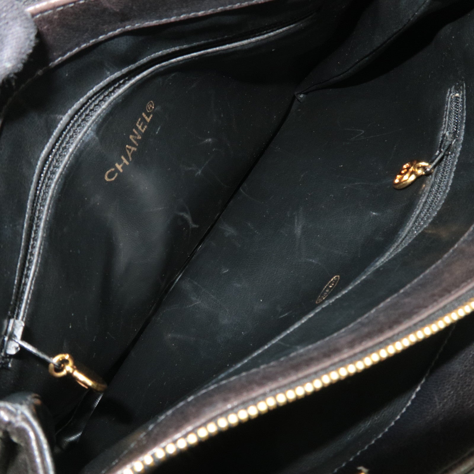 CHANEL Chain Tote Bag Lambskin Black Gold HDW 304460 *G card