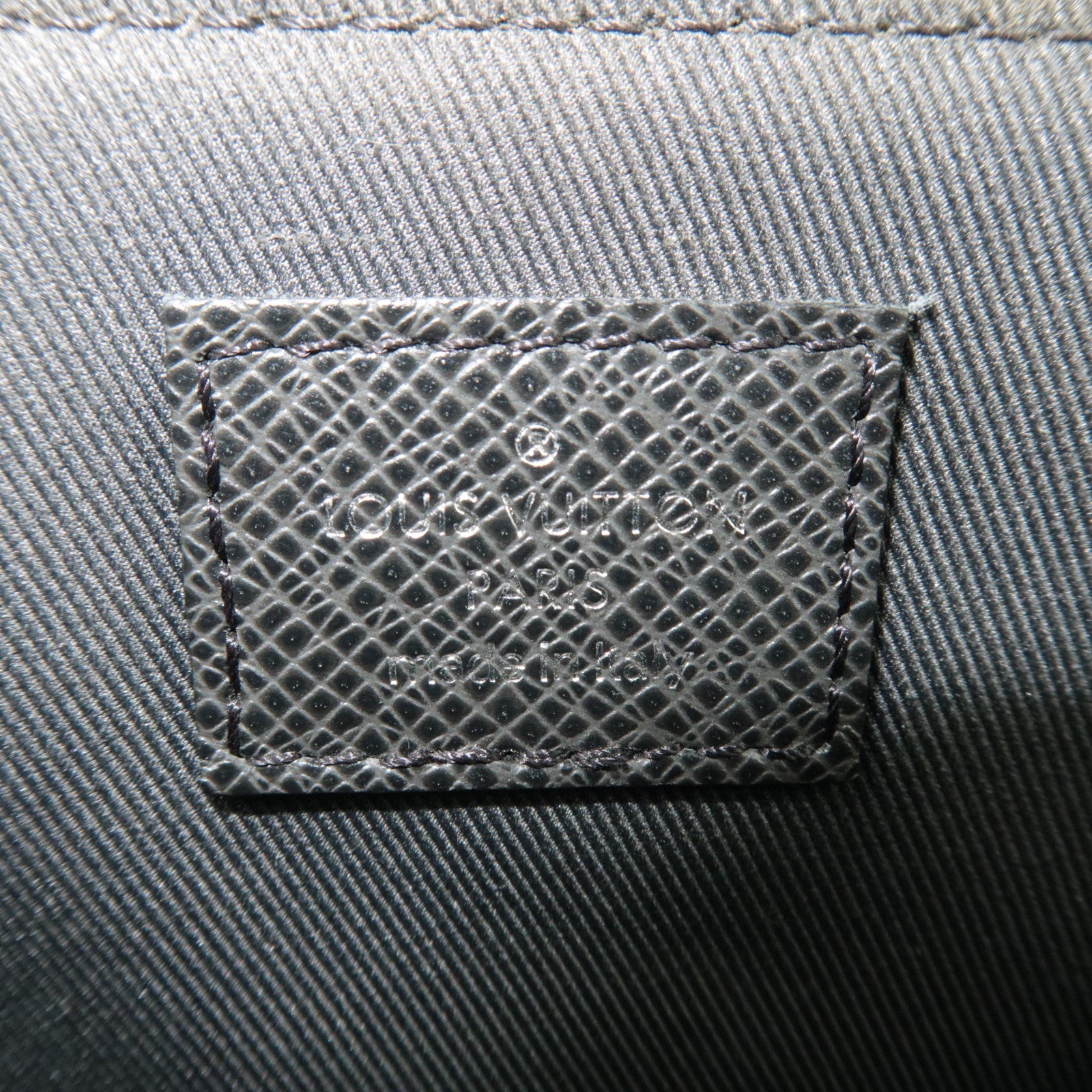 Louis Vuitton Taiga Roman PM Shoulder Bag Ardoise M32726 PL0127 *Dust bag