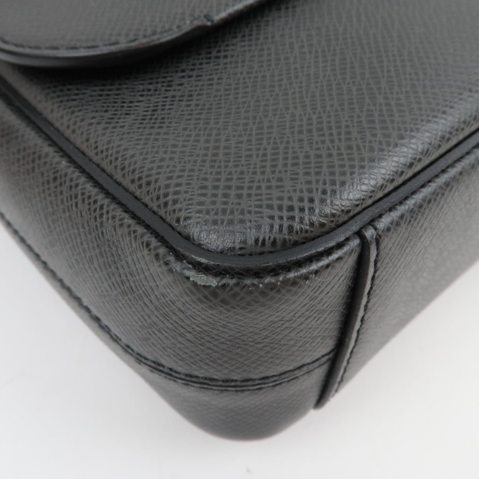 Louis Vuitton Taiga Roman PM Shoulder Bag Ardoise M32726 PL0127 *Dust bag