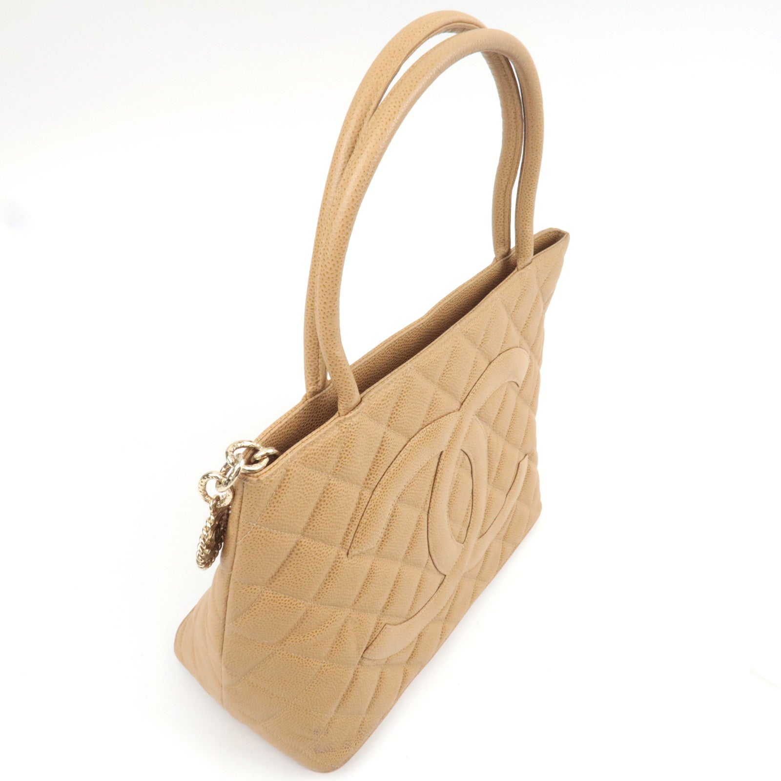 CHANEL Matelasse Medallion Tote Caviar Skin Beige Gold HDW A01804 7231753