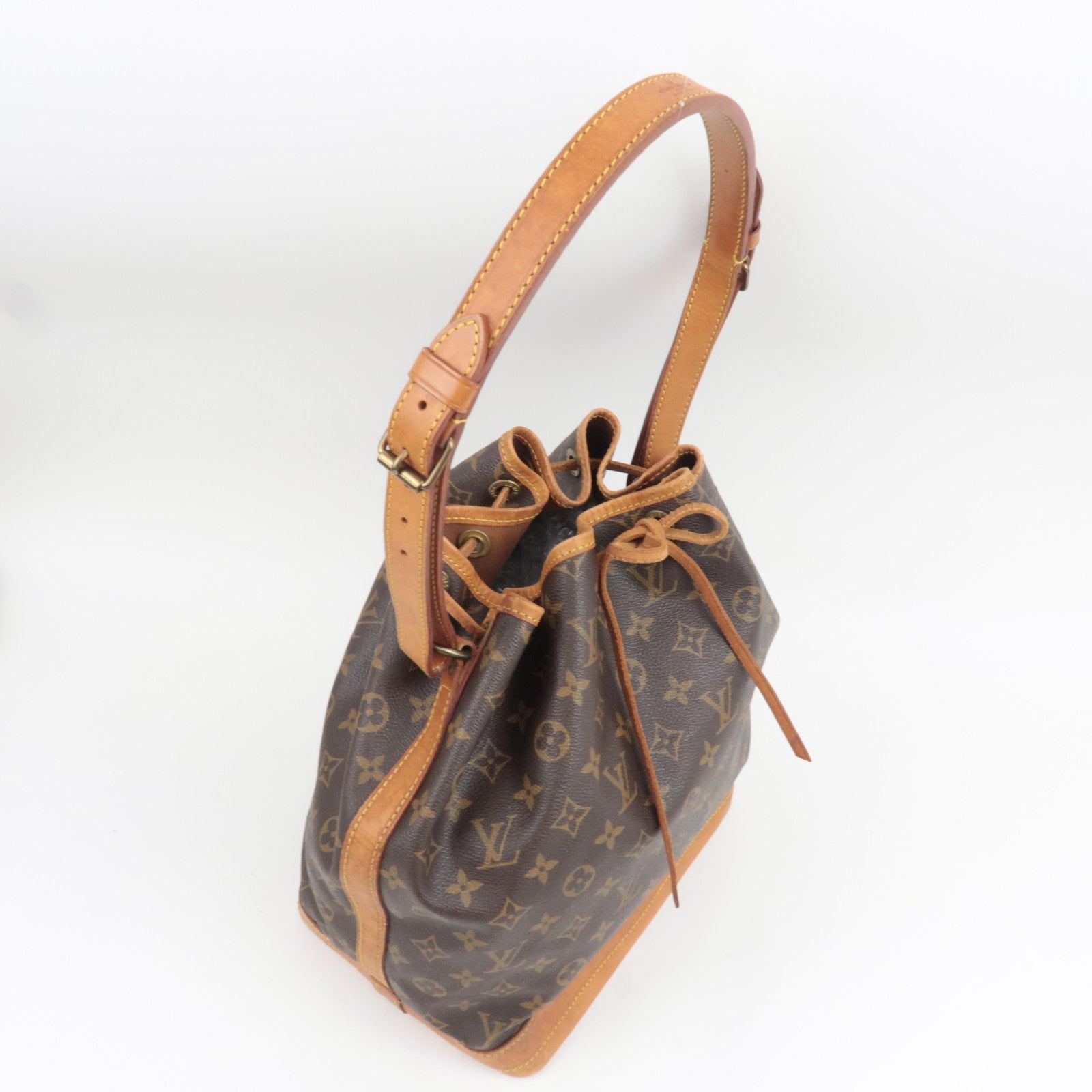 Louis Vuitton Monogram Noe Shoulder Bag M42224 A28906