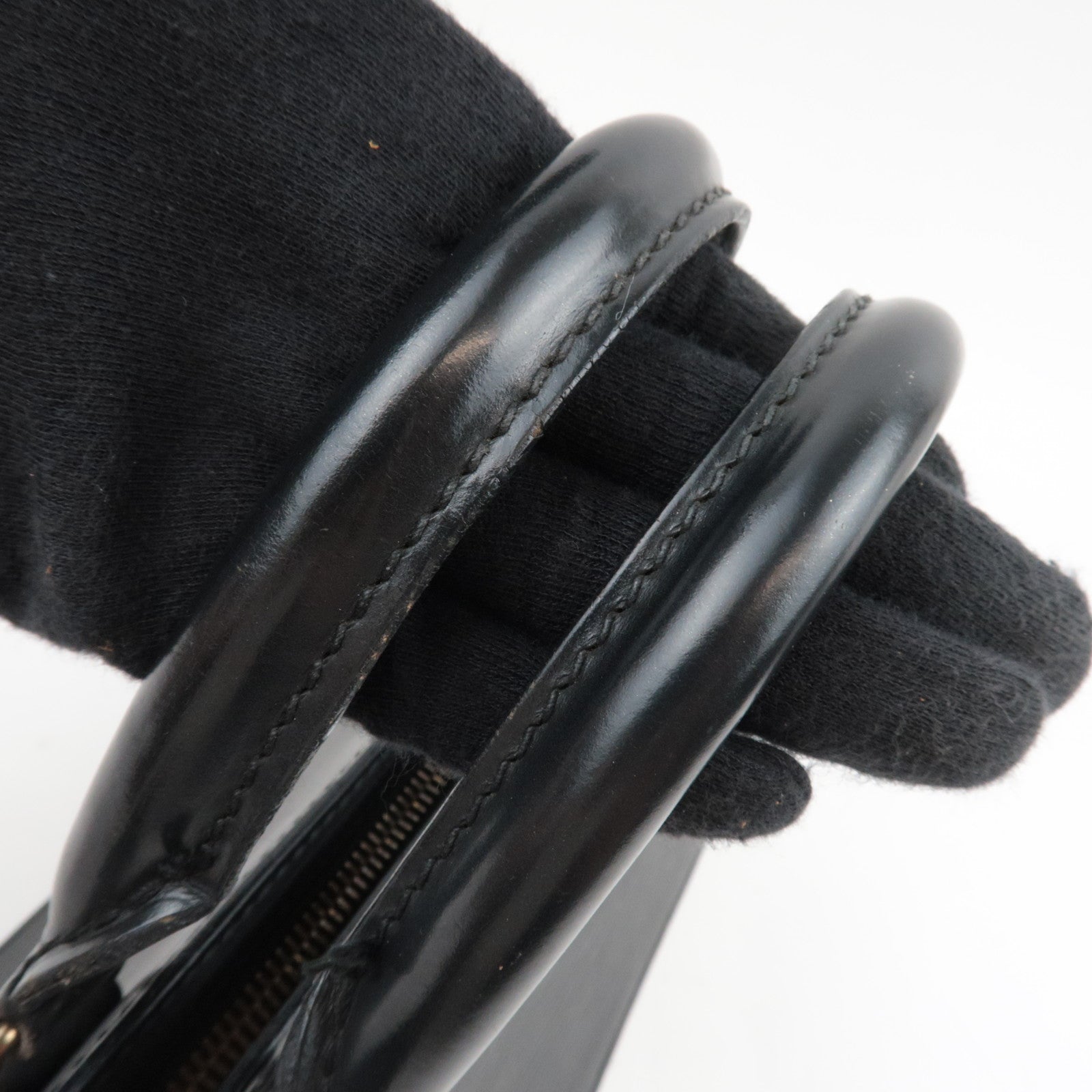 Louis Vuitton Epi Sac Triangle Hand Bag Noir M52092 MI1922