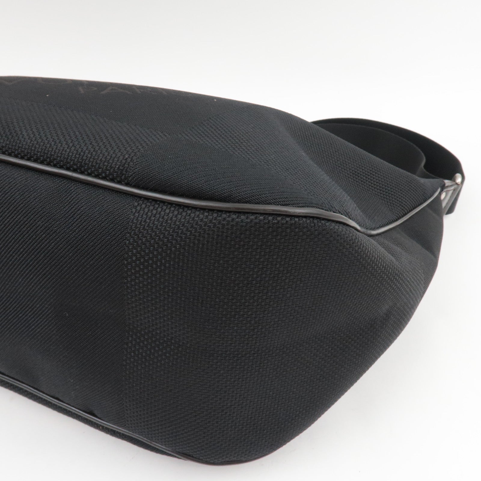 Louis Vuitton Damier Geant Explorateur Shoulder Bag Noir M93616 SP4110