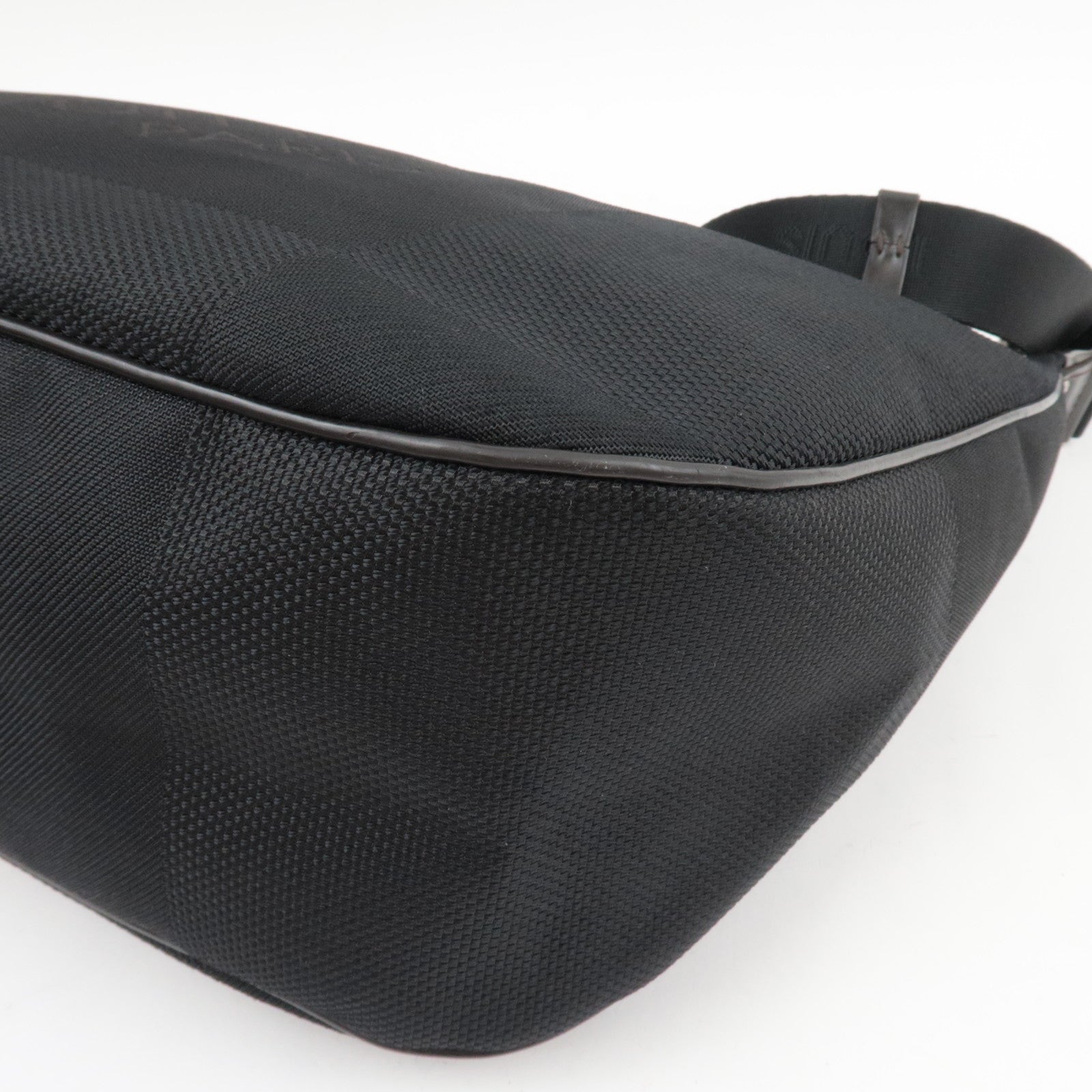 Louis Vuitton Damier Geant Explorateur Shoulder Bag Noir M93616 SP4110