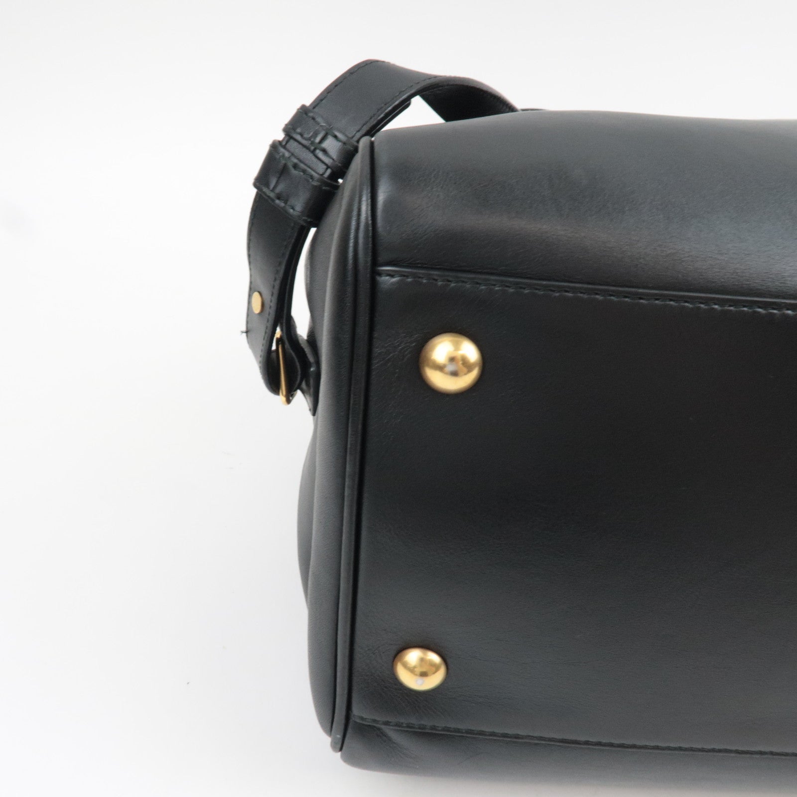 SAINT LAURENT Classic Duffle 6 Boston Bag Leather Black 322049 *Clochette