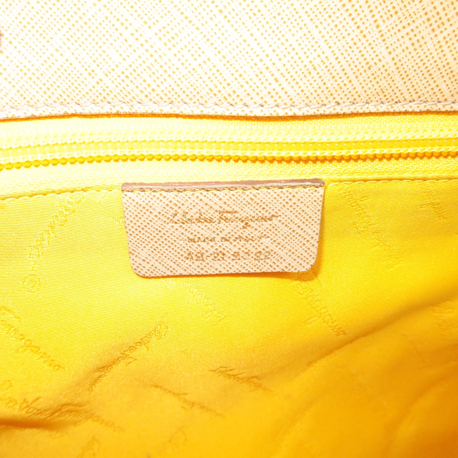 Ferragamo Gancini Handbag Leather Beige AB-21 5322 *Dust bag