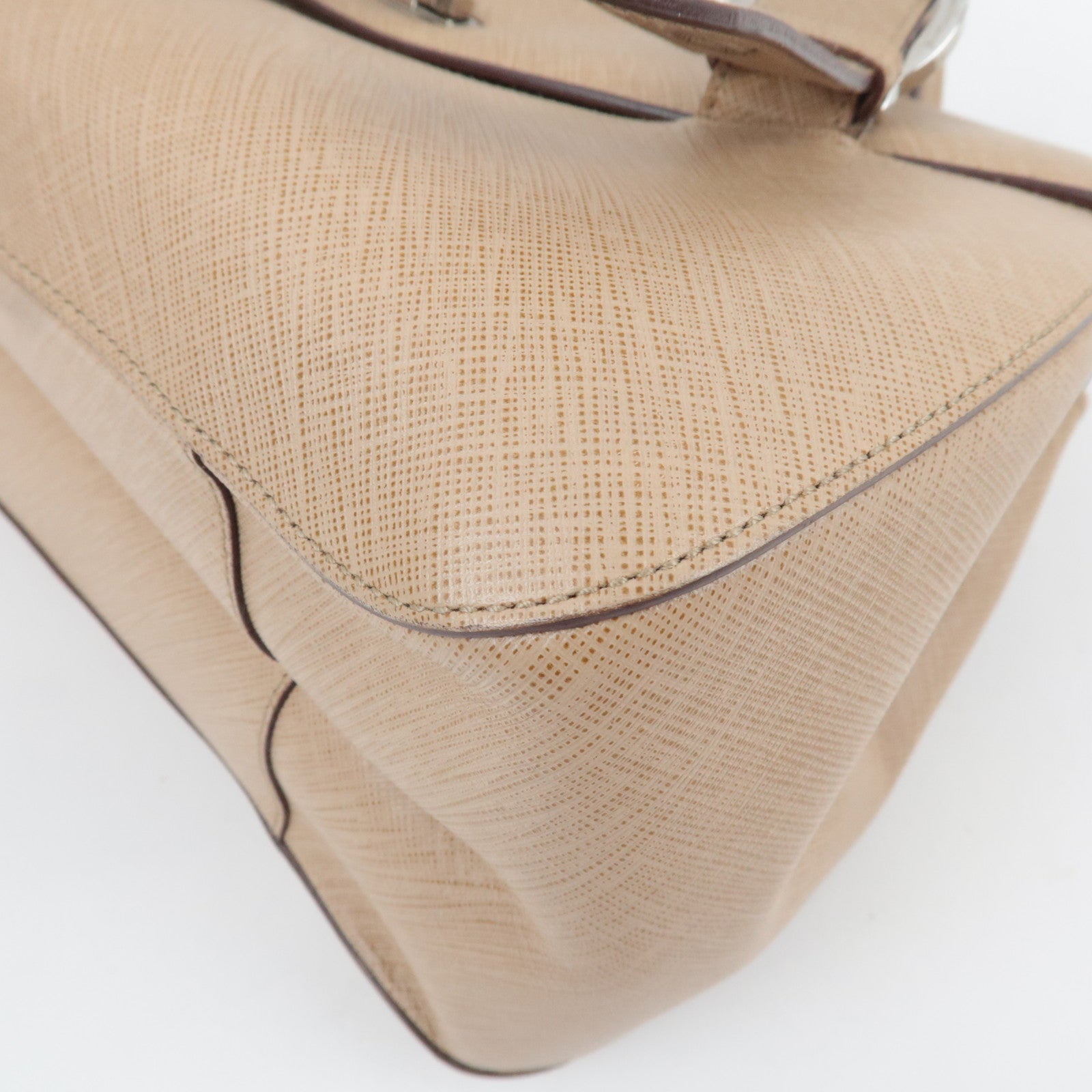 Ferragamo Gancini Handbag Leather Beige AB-21 5322 *Dust bag