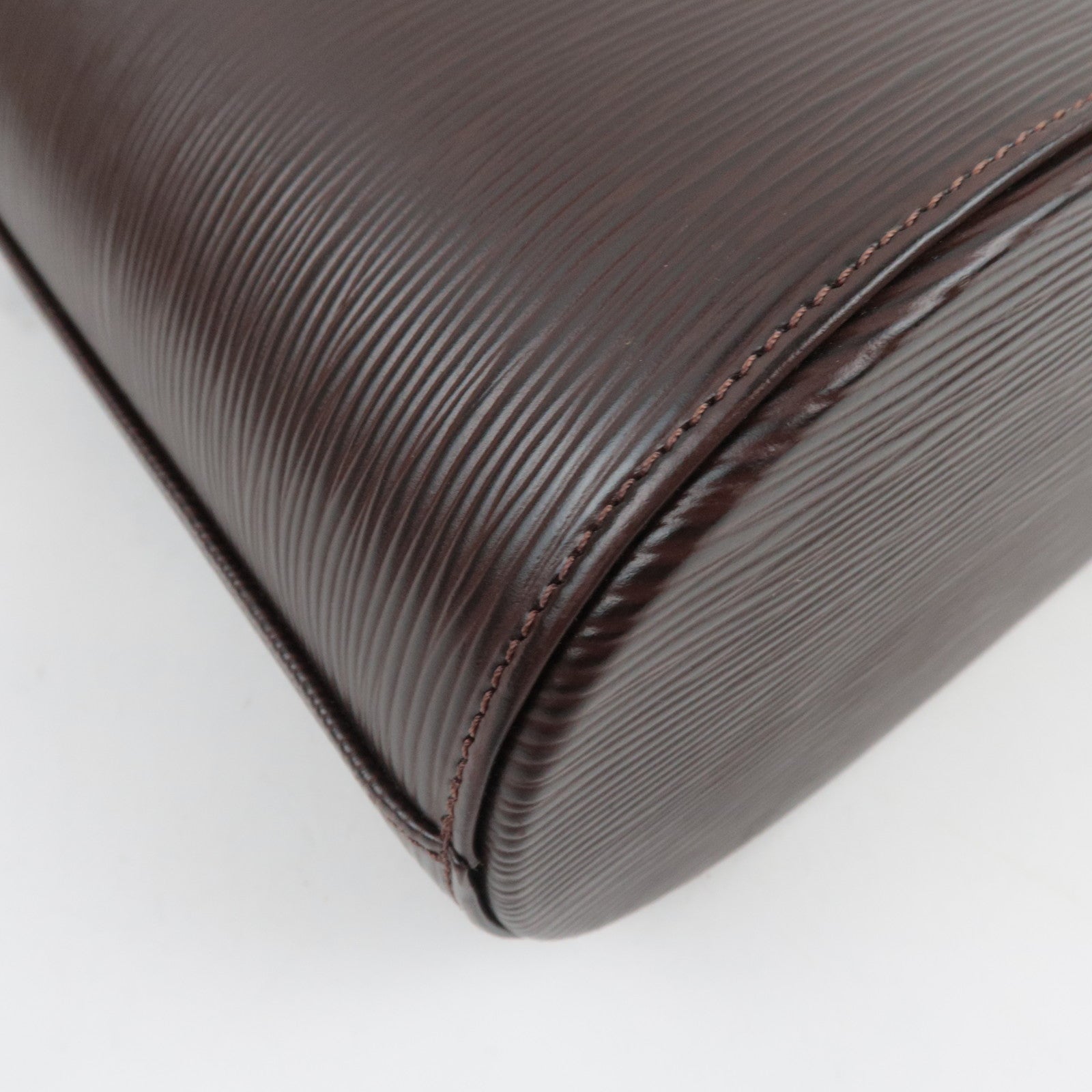 Louis Vuitton Epi Verso Shoulder Bag Mocha M5281D SP0090