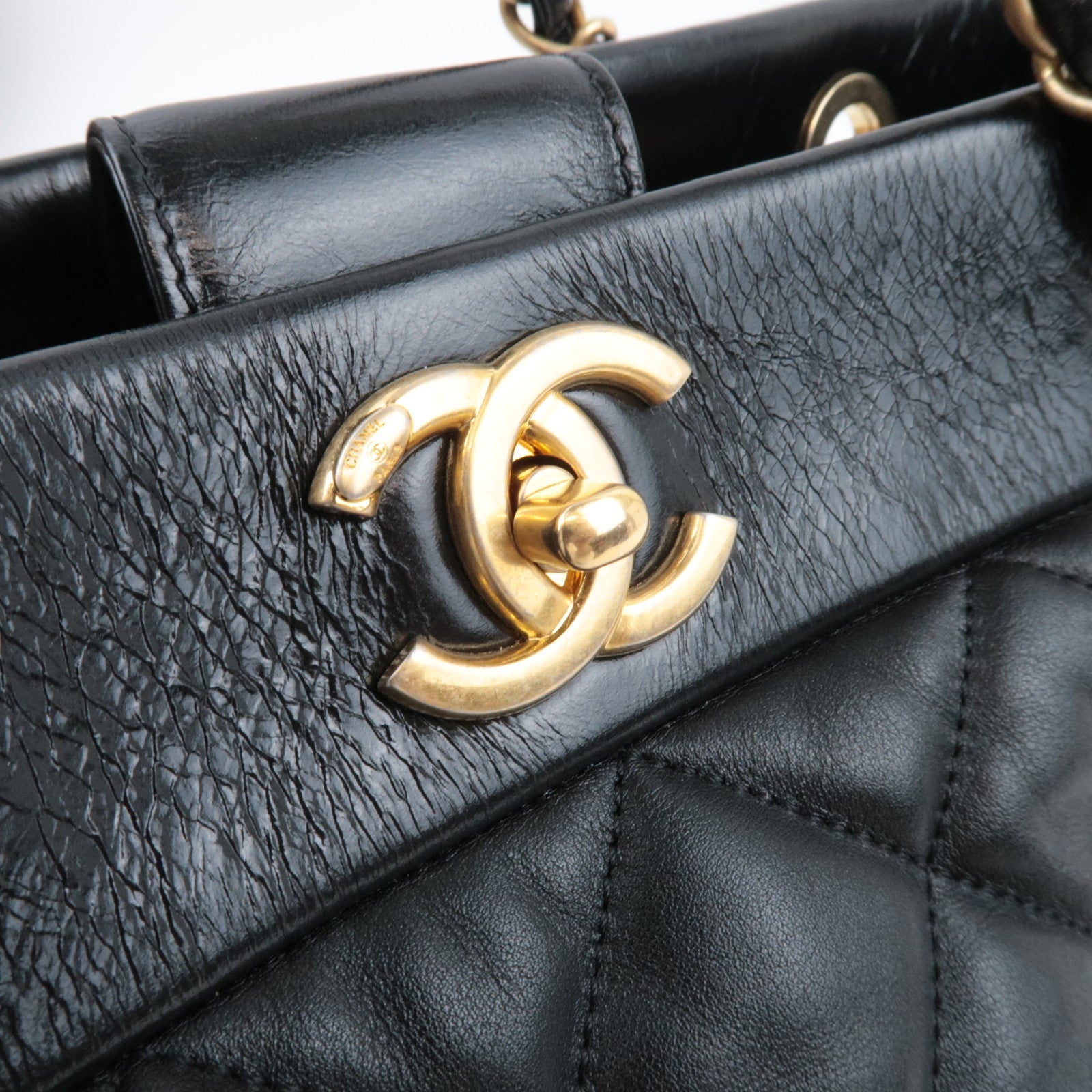 CHANEL Matelasse Chain Tote Bag Lambskin Black Gold HDW A66415 18364637 *Dust bag, G card