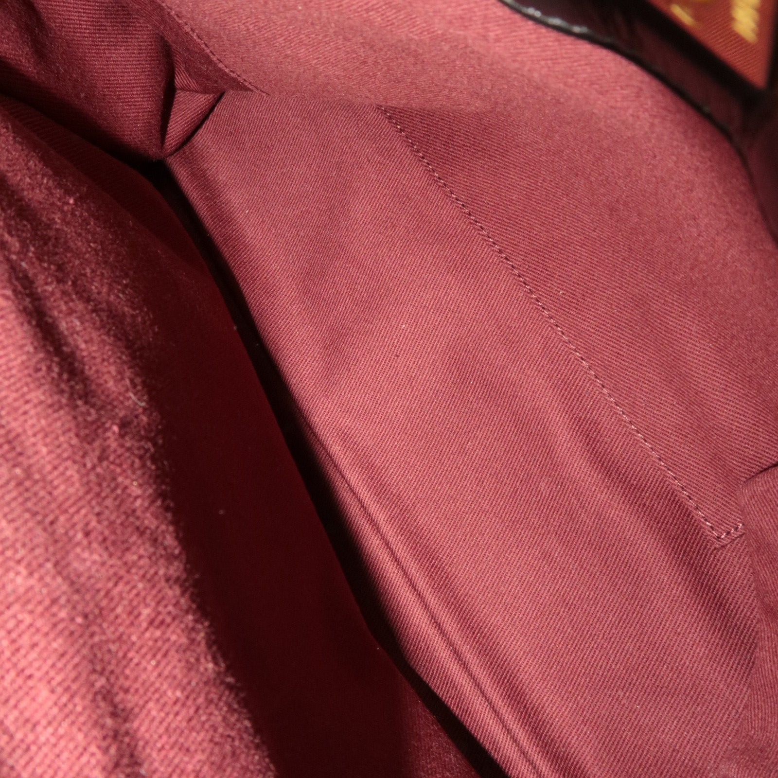 CHANEL Matelasse Chain Tote Bag Lambskin Black Gold HDW A66415 18364637 *Dust bag, G card