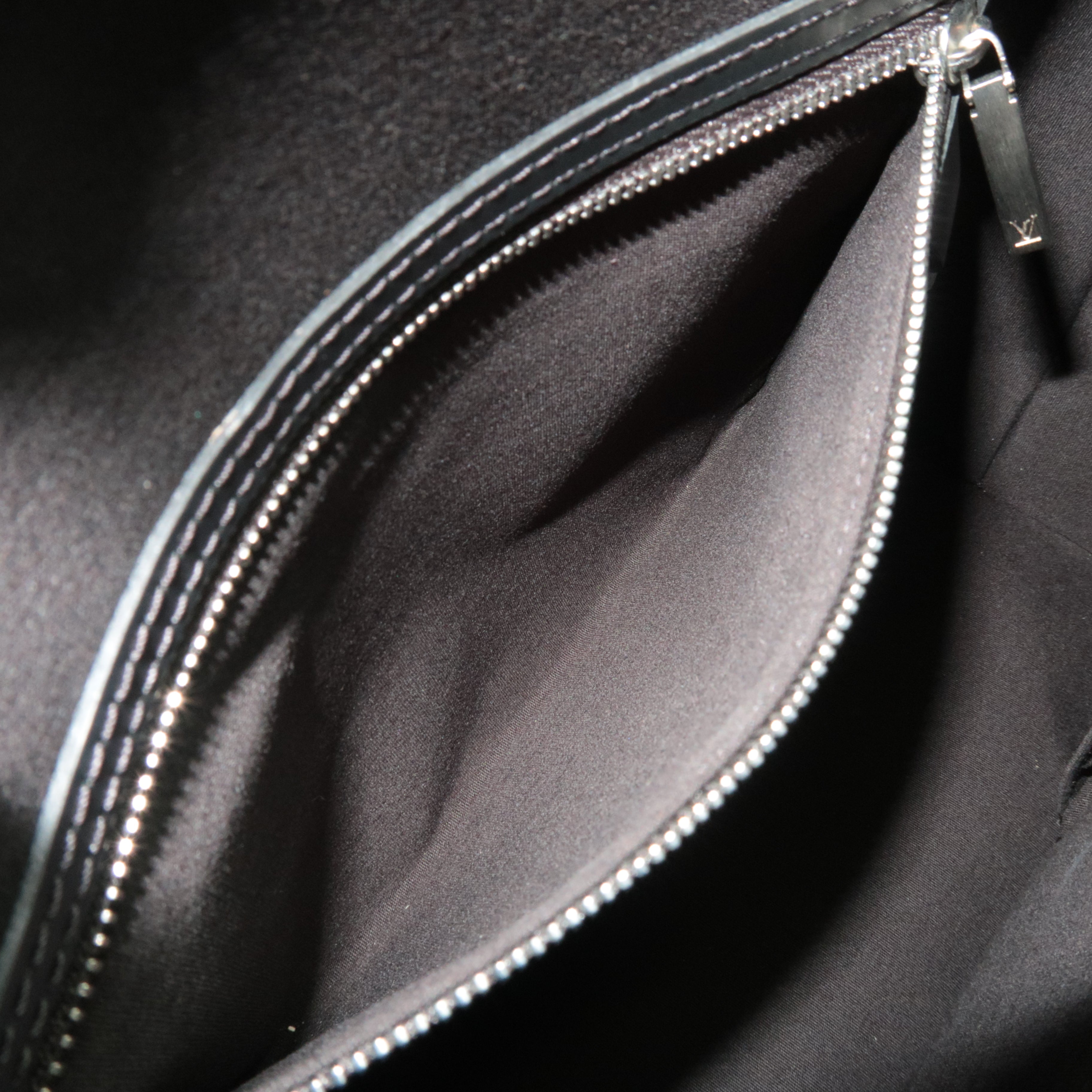 Louis Vuitton Monogram Matte Stockton Handbag Noir M55112 CA0093