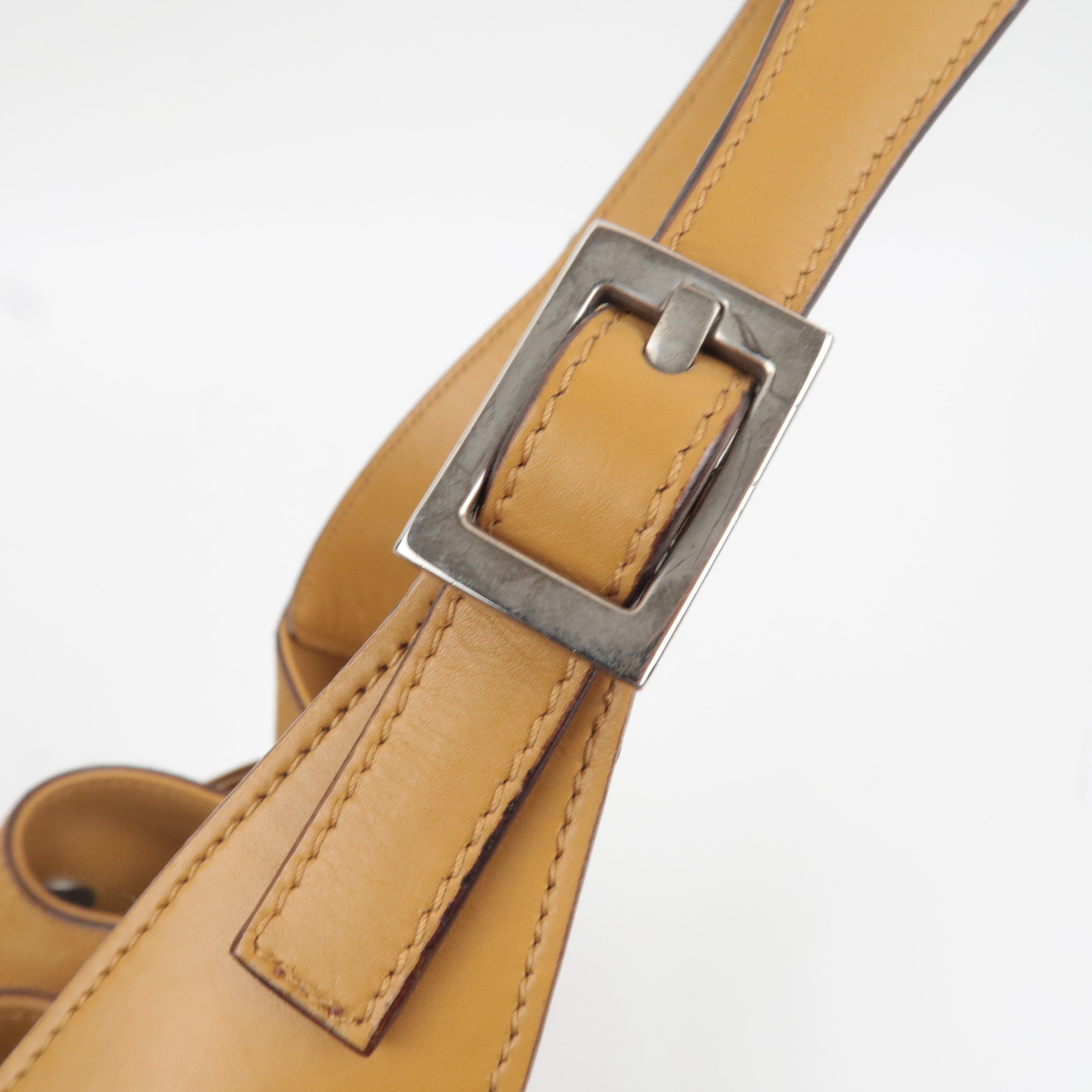 GUCCI Drawstring One Shoulder Bag Suede Leather Light Brown 001.4030 *Dust bag