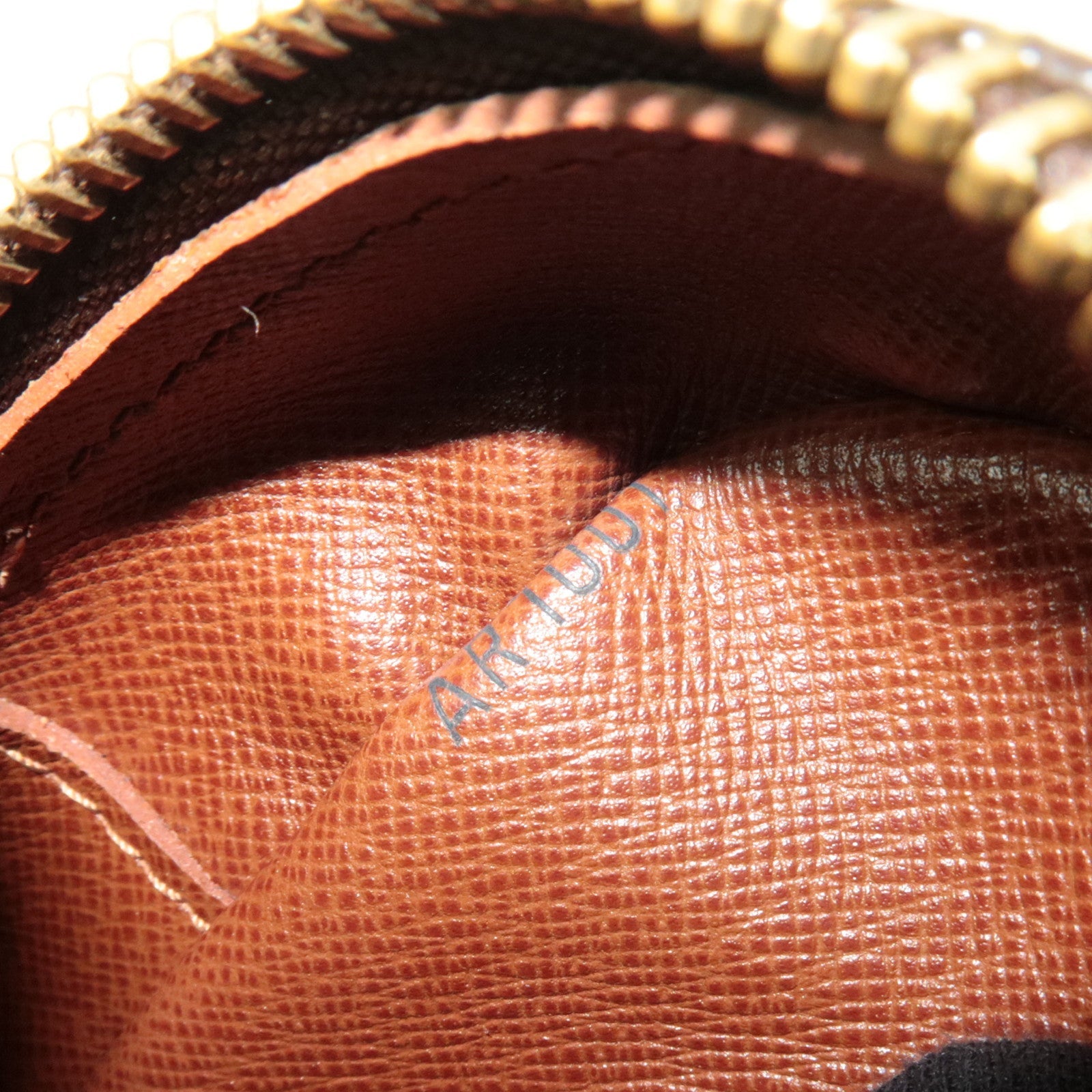 Louis Vuitton Monogram Nile Shoulder Bag M45244 AR1001