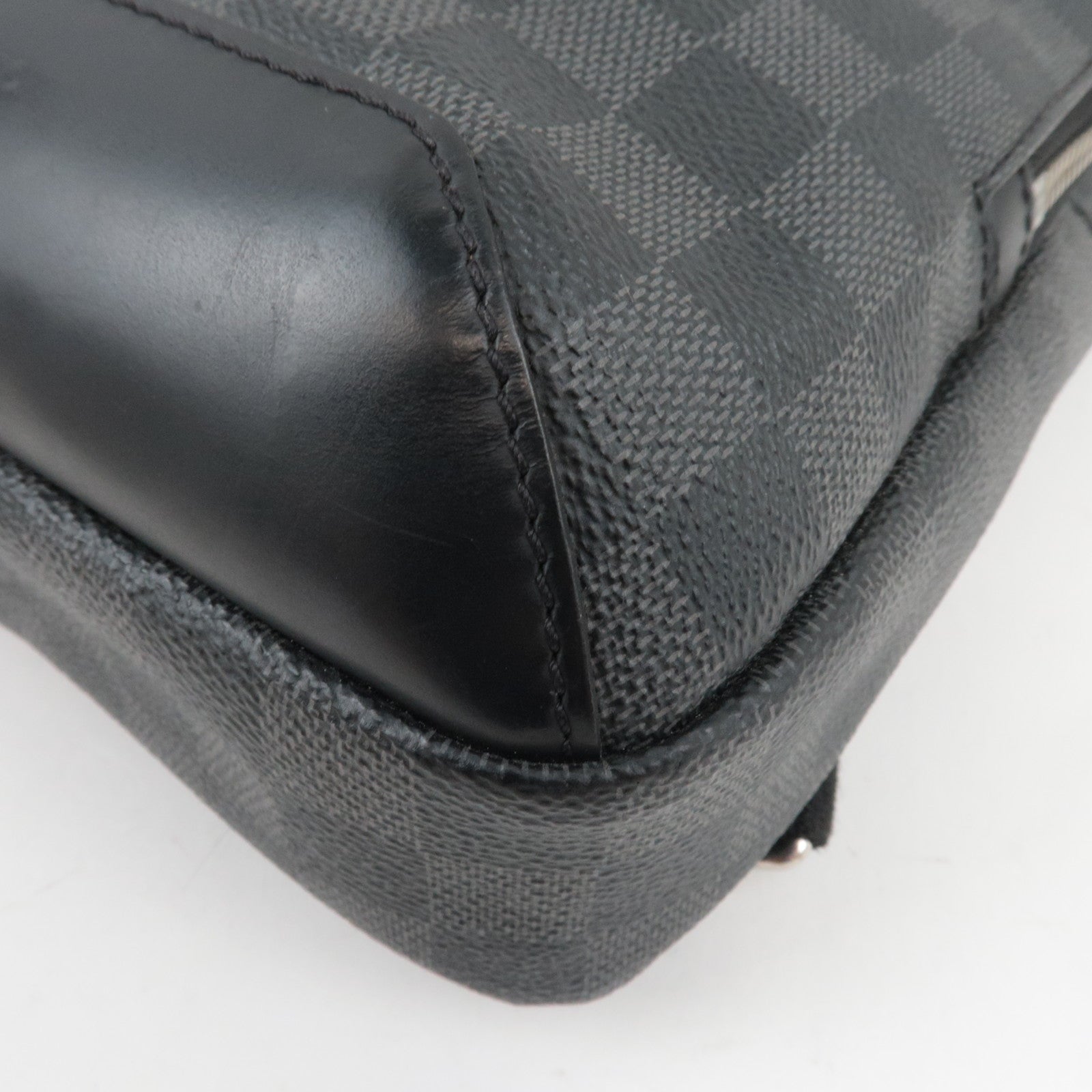 Louis Vuitton Damier Graphite Avenue Sling Bag Shoulder Bag N41719 MB0147