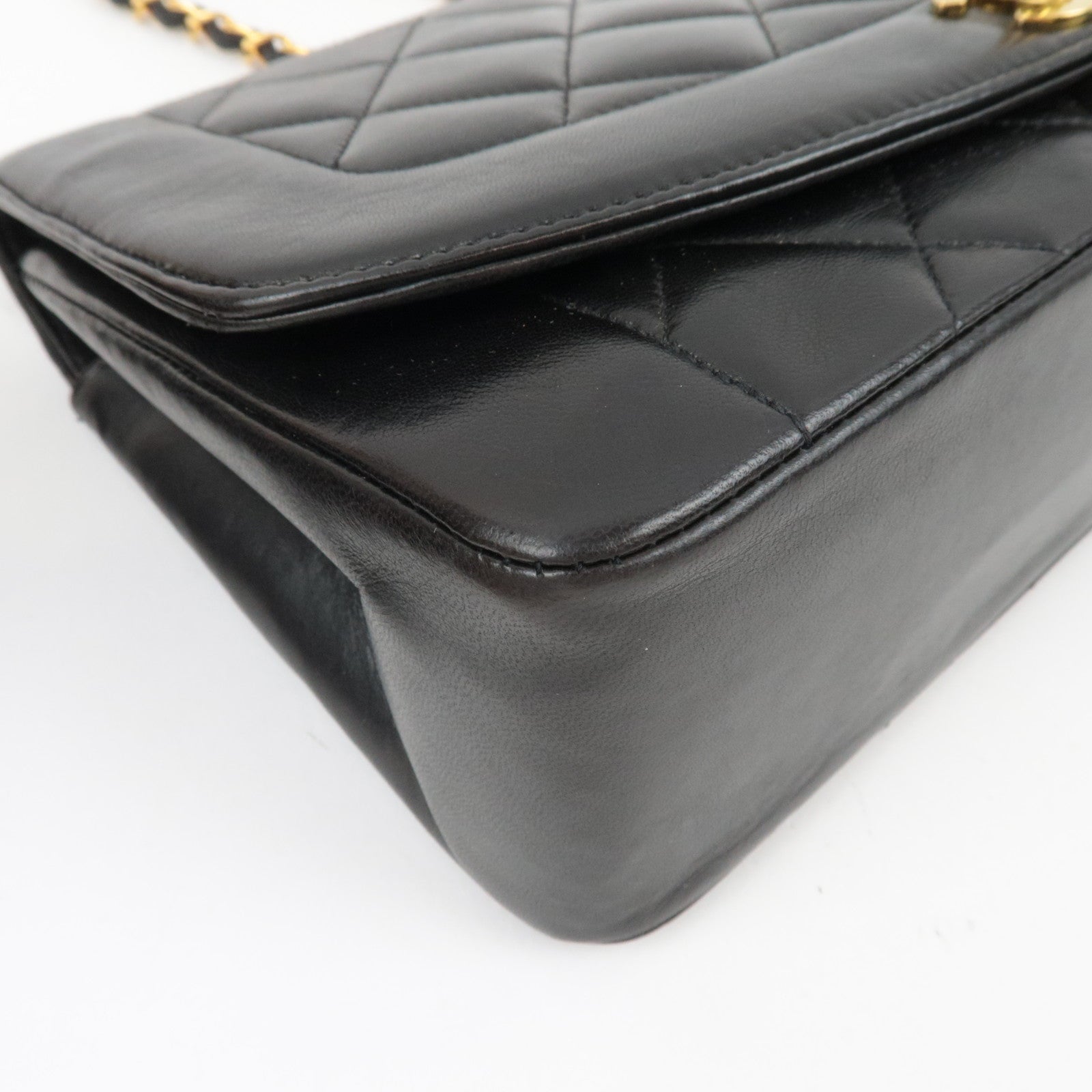 CHANEL Matelasse Diana 25 Chain Shoulder Bag Lambskin Black Gold HDW 28536885 *Dust bag, G card